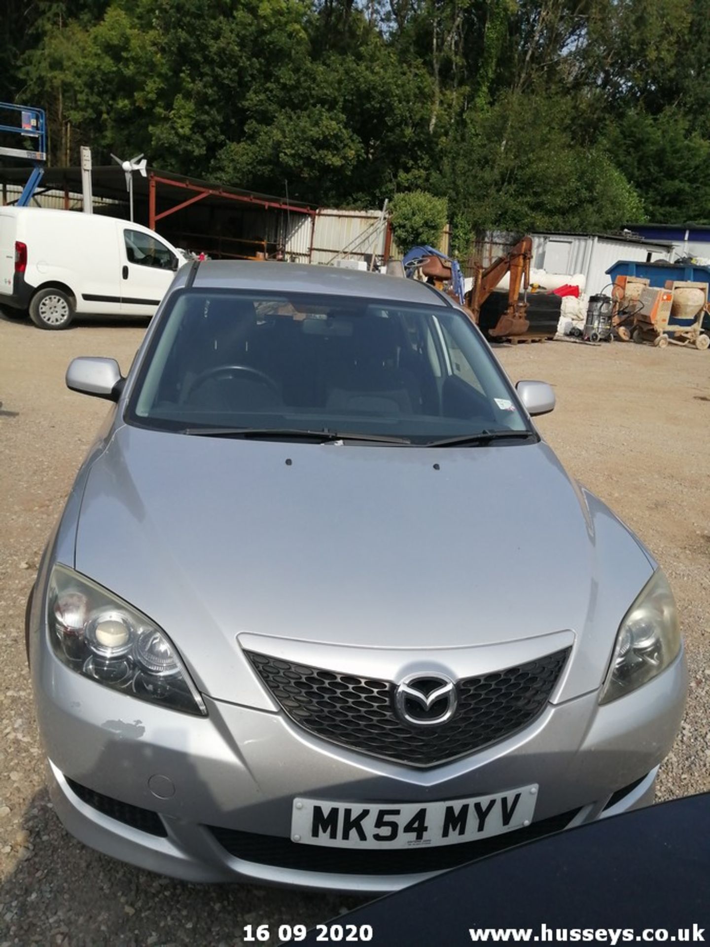 04/54 MAZDA 3 TS2 - 1598cc 5dr Hatchback (Silver, 92k) - Image 3 of 10