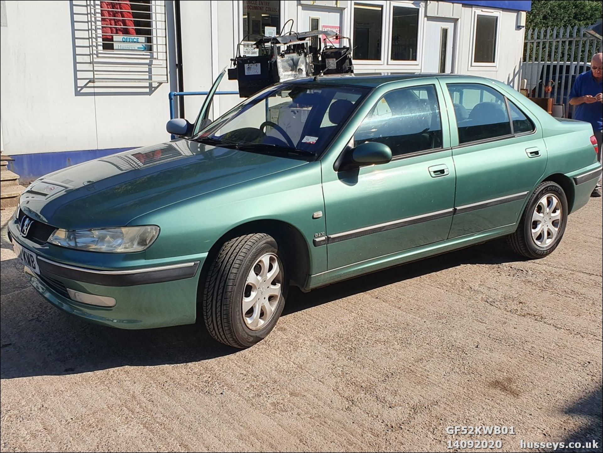 02/52 PEUGEOT 406 GLX HDI (110) - 1997cc 4dr Saloon (Green, 80k)