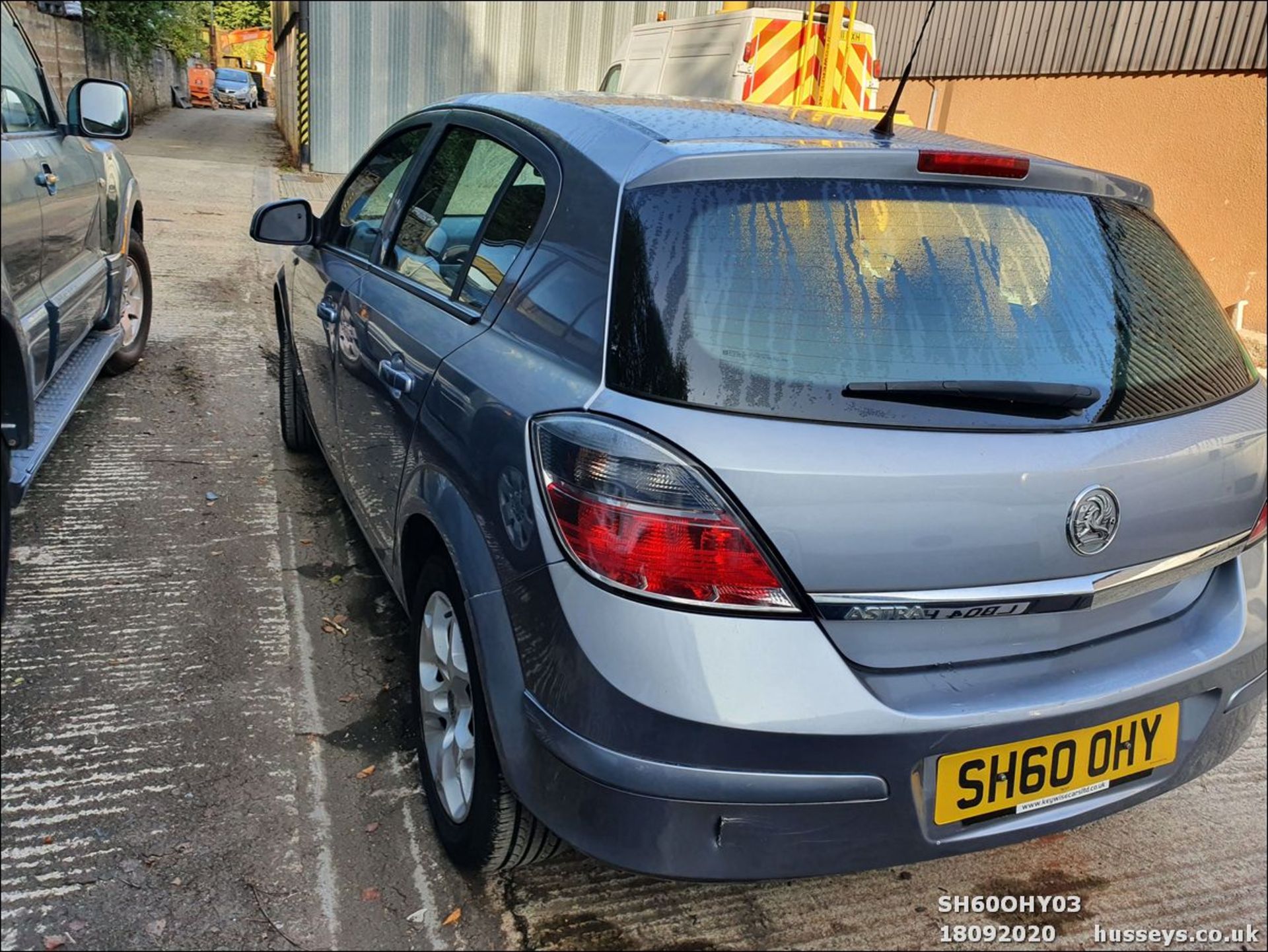 10/60 VAUXHALL ASTRA ACTIVE - 1364cc 5dr Hatchback (Silver, 70k) - Image 3 of 11