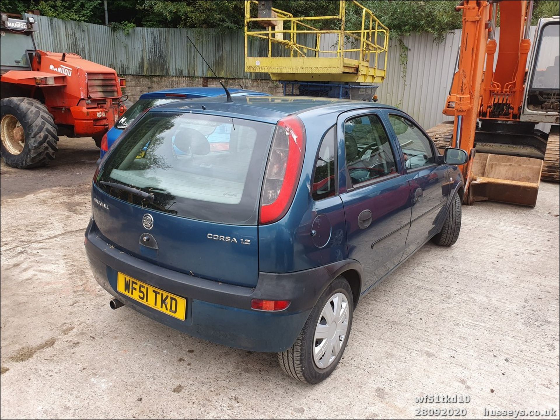 01/51 VAUXHALL CORSA COMFORT 16V - 1199cc 5dr Hatchback (Blue, 87k) - Image 10 of 10