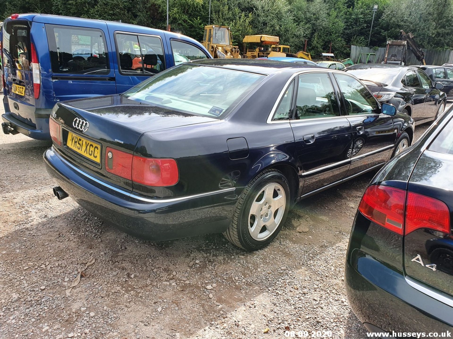 01/51 AUDI A8 QUATTRO AUTO - 2771cc 4dr Saloon (Blue, 160k) - Image 3 of 12