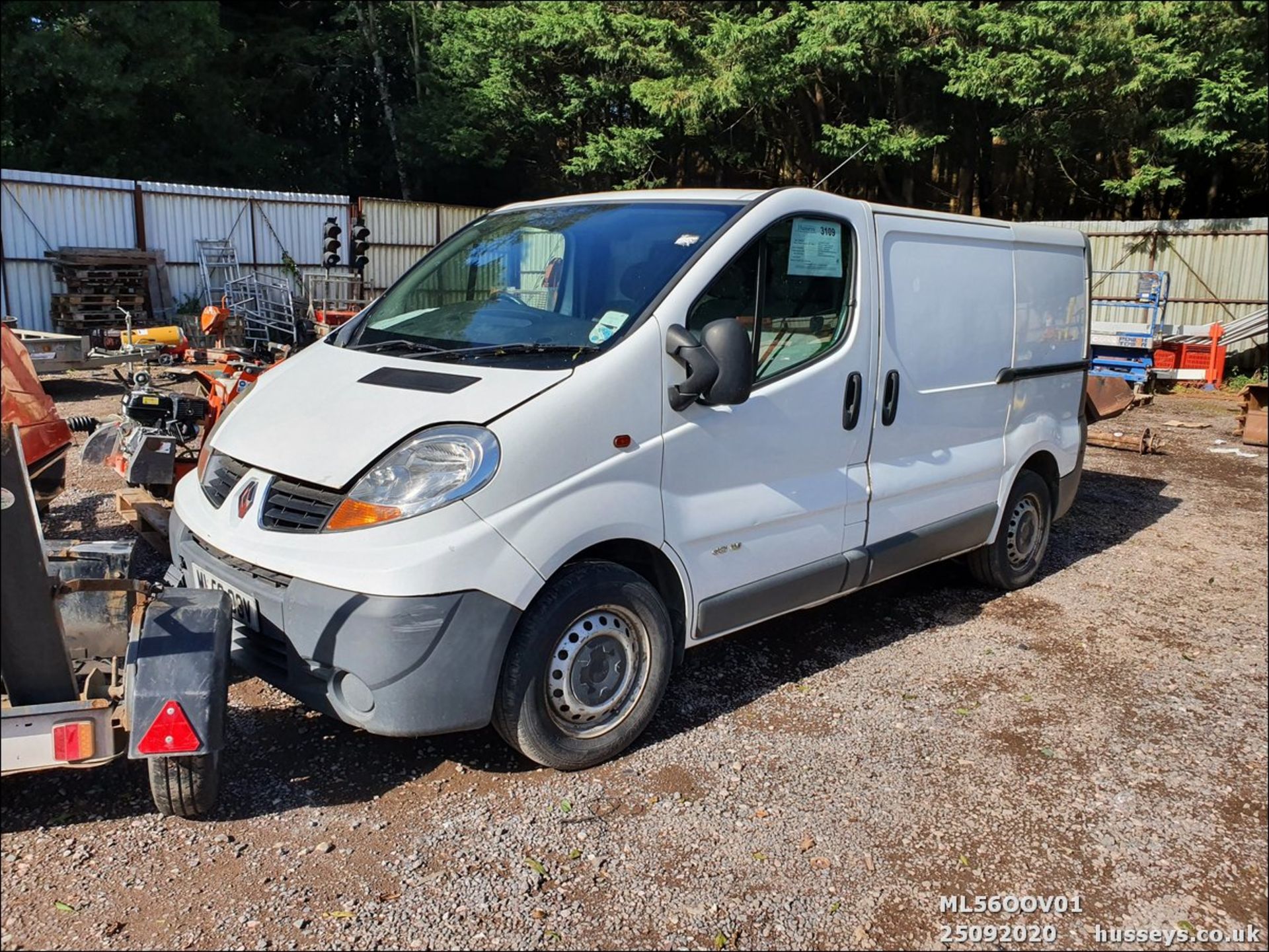 06/56 RENAULT TRAFIC SL29 DCI 115 - 1995cc 4dr Van (White, 168k)