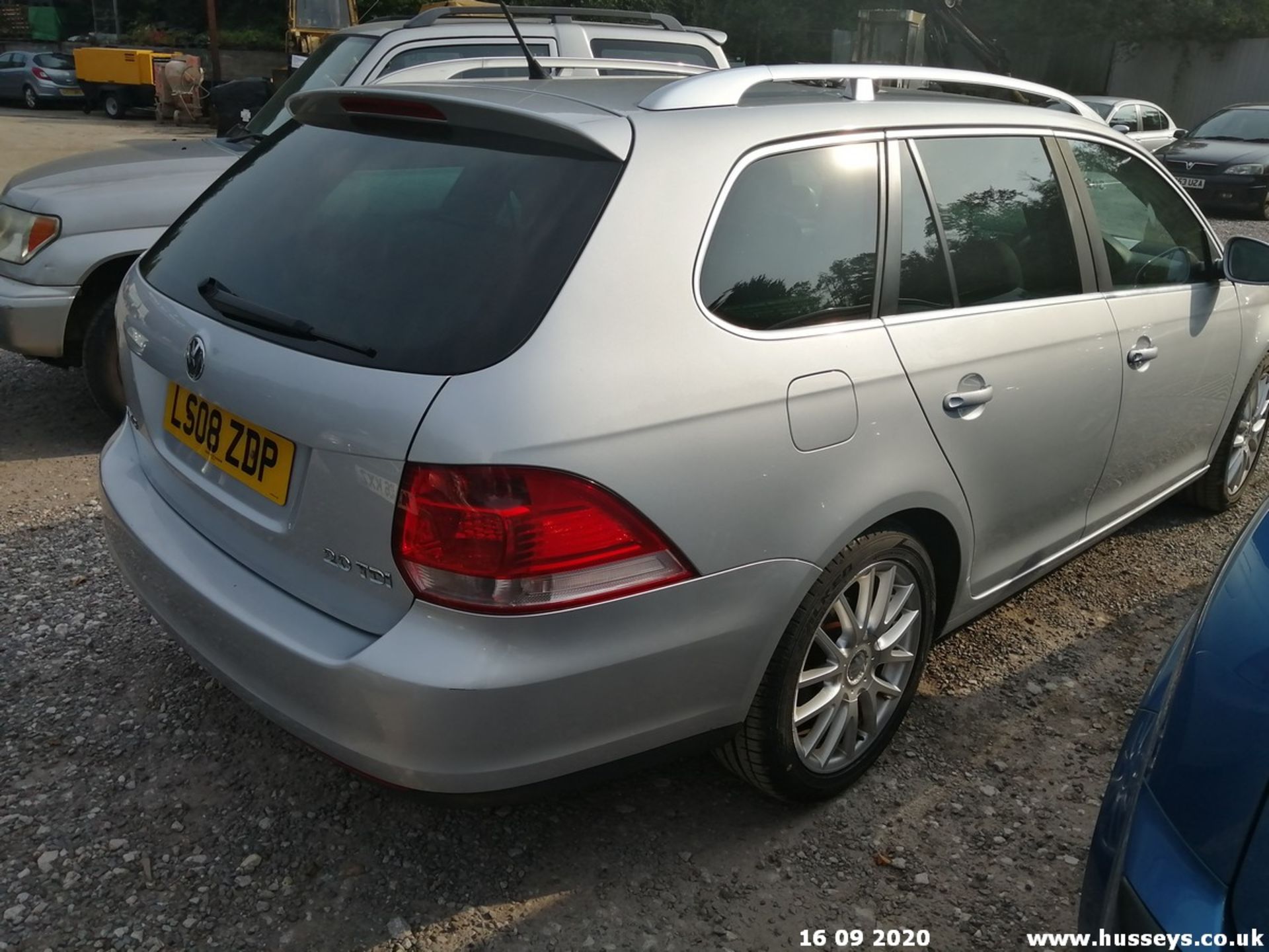 08/08 VOLKSWAGEN GOLF SPORTLINE TDI 140 - 1968cc 5dr Estate (Silver, 115k) - Image 6 of 12