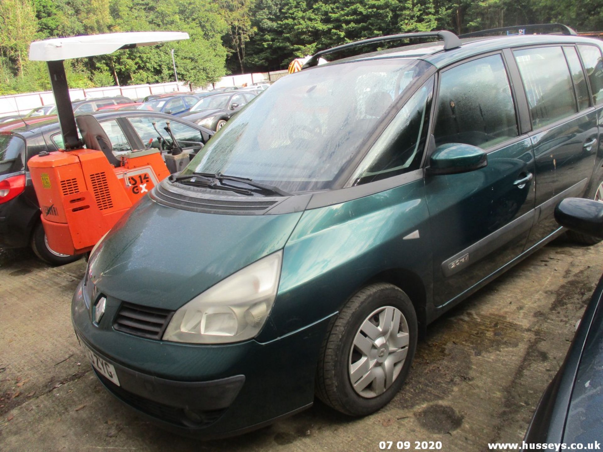 03/03 RENAULT ESPACE EXPRESSION - 1998cc 5dr MPV (Green, 128k) - Image 2 of 5