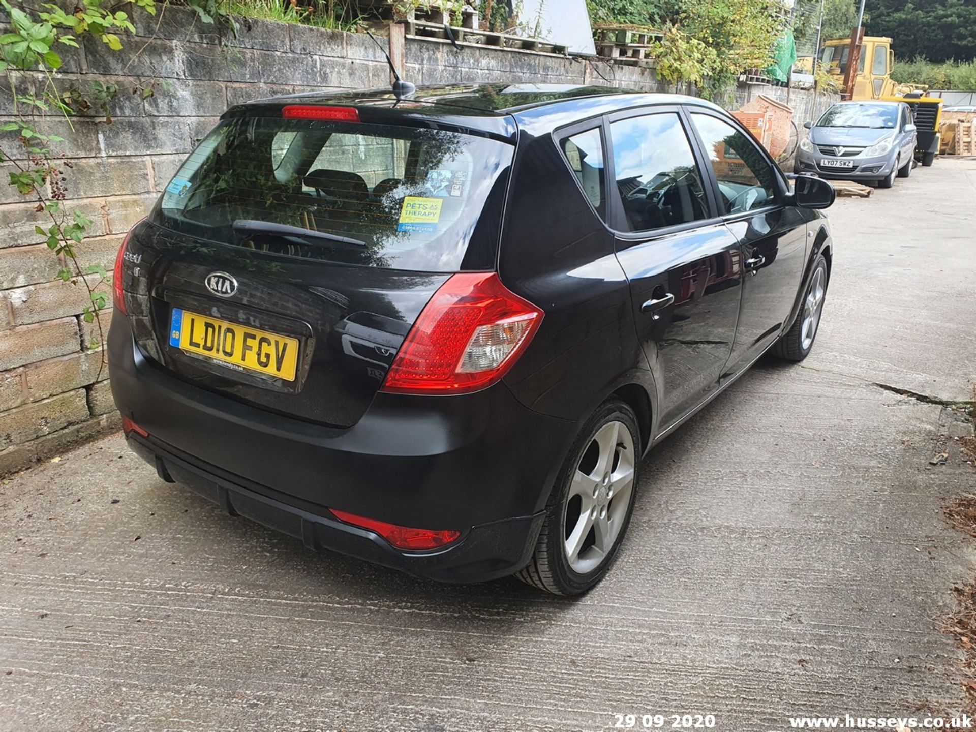 10/10 KIA CEED 3 - 1591cc 5dr Hatchback (Black, 141k) - Image 3 of 10