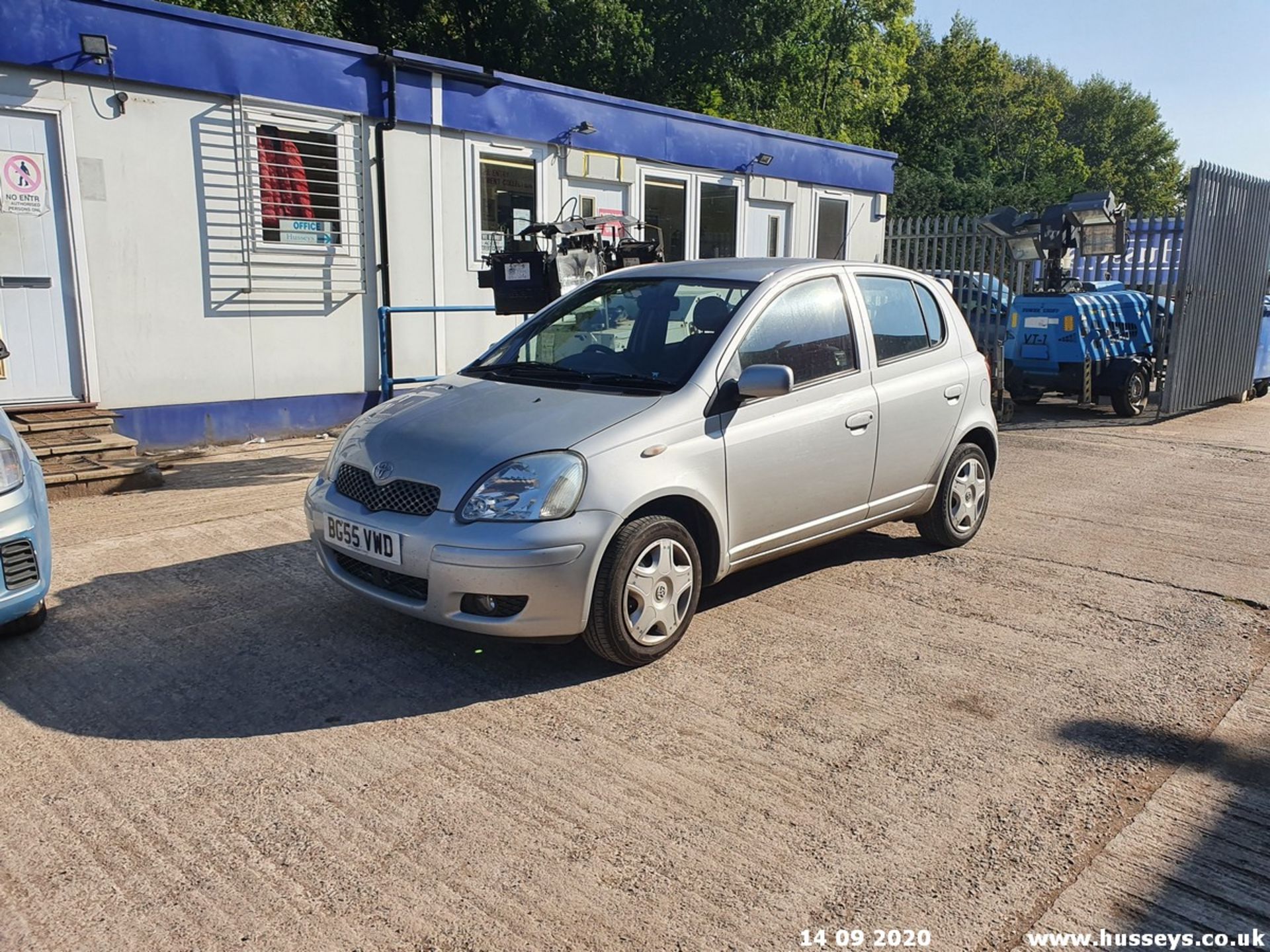 05/55 TOYOTA YARIS COLOUR COLLECTION - 998cc 5dr Hatchback (Silver, 71k) - Image 11 of 11