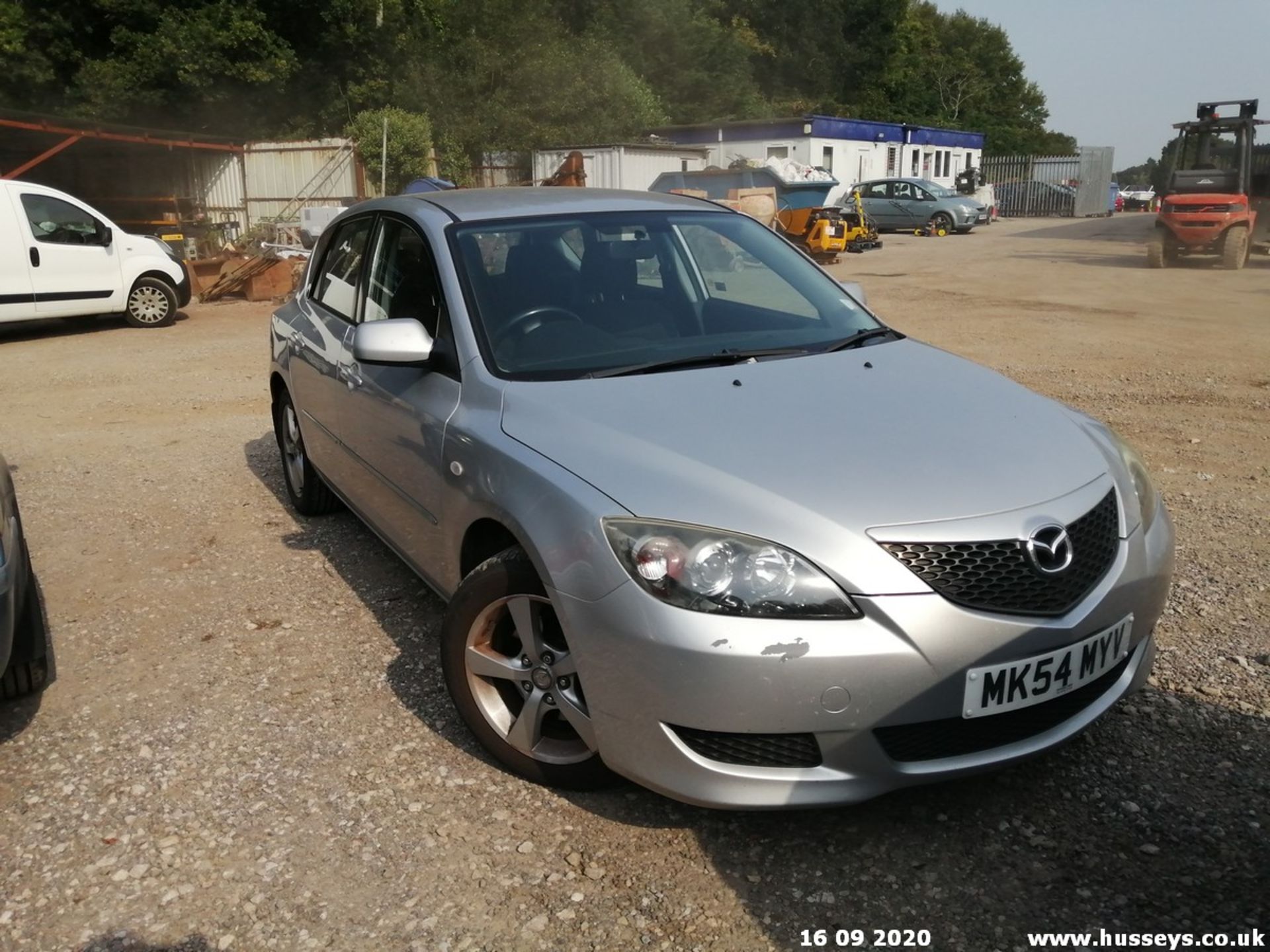 04/54 MAZDA 3 TS2 - 1598cc 5dr Hatchback (Silver, 92k) - Image 2 of 10