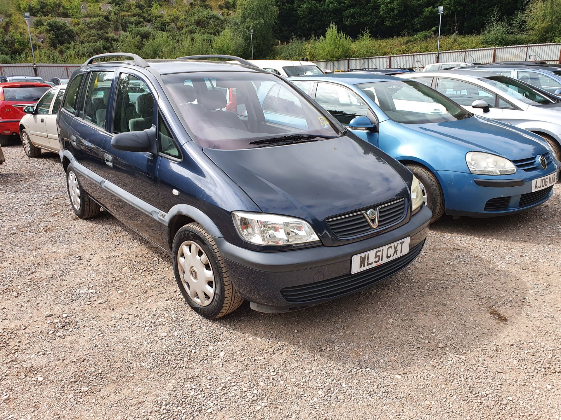 01/51 VAUXHALL ZAFIRA 16V CLUB - 1598cc 5dr MPV (Blue, 103k) - Image 5 of 14