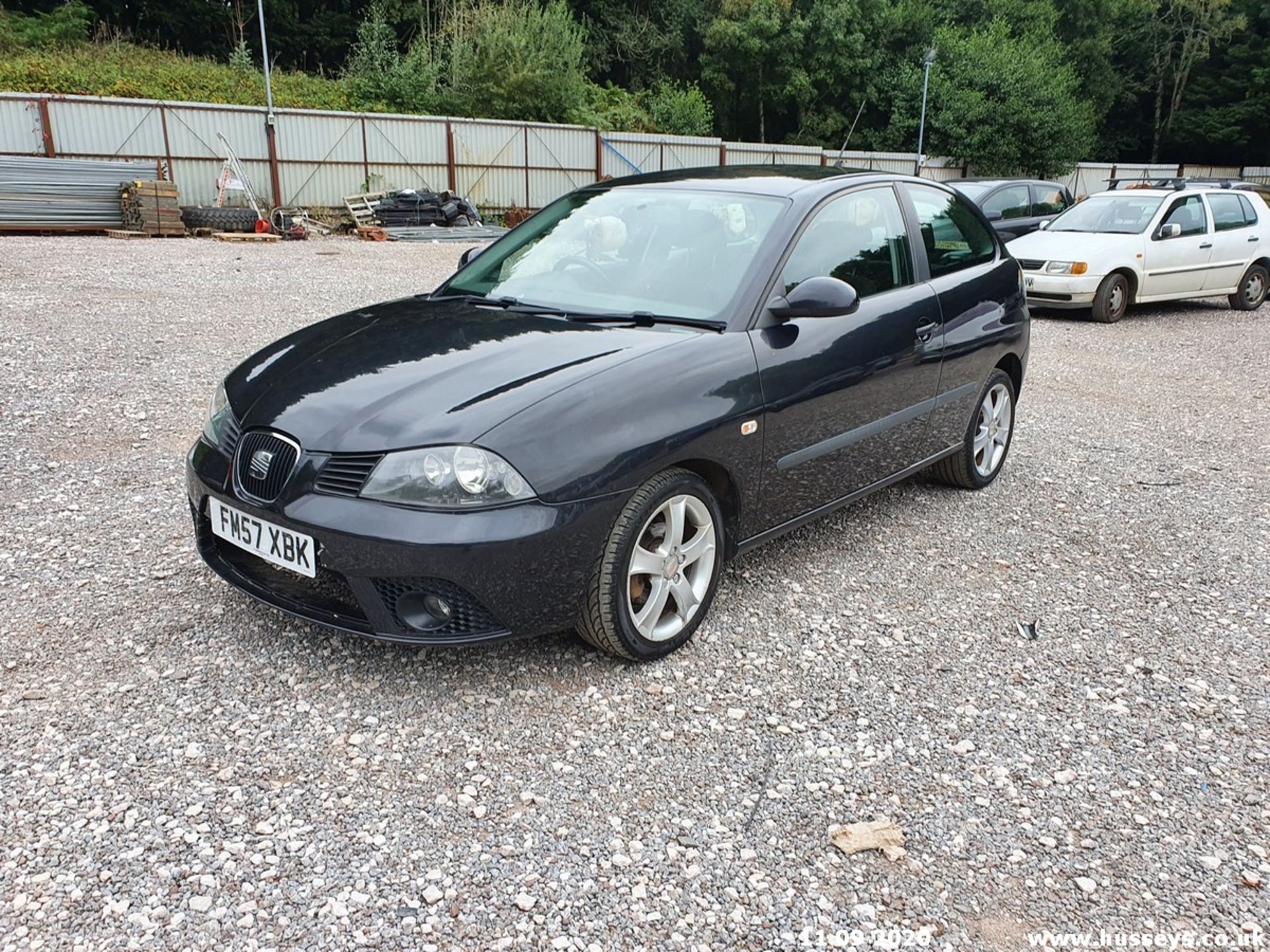 08/57 SEAT IBIZA FORMULA SPORT 100 - 1390cc 3dr Hatchback (Black, 88k) - Image 2 of 9