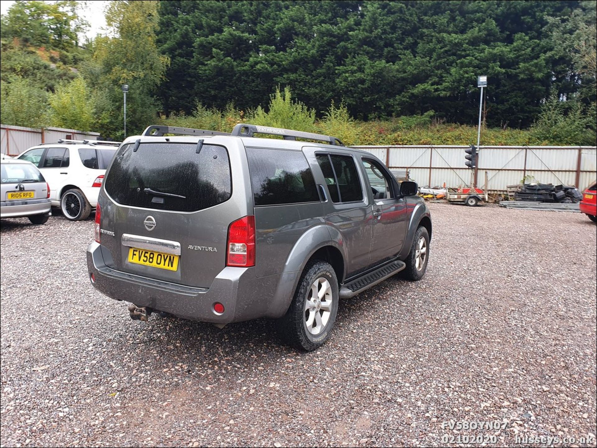 09/58 NISSAN PATHFINDER AVENTURA DCI - 2488cc 5dr Estate (Grey, 147k) - Image 7 of 15