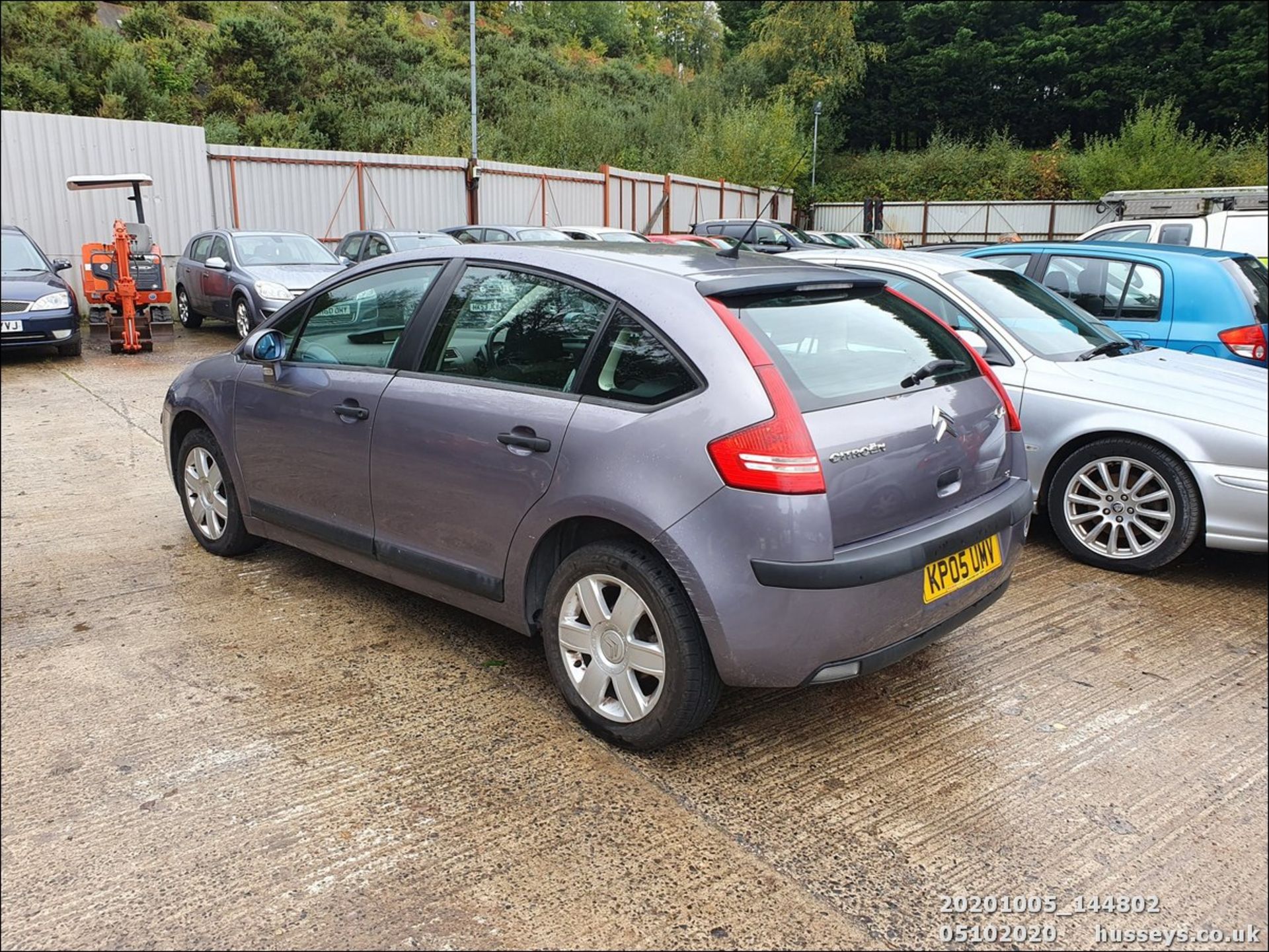 05/05 CITROEN C4 SX - 1587cc 5dr Hatchback (Mauve/purple, 107k) - Image 2 of 10