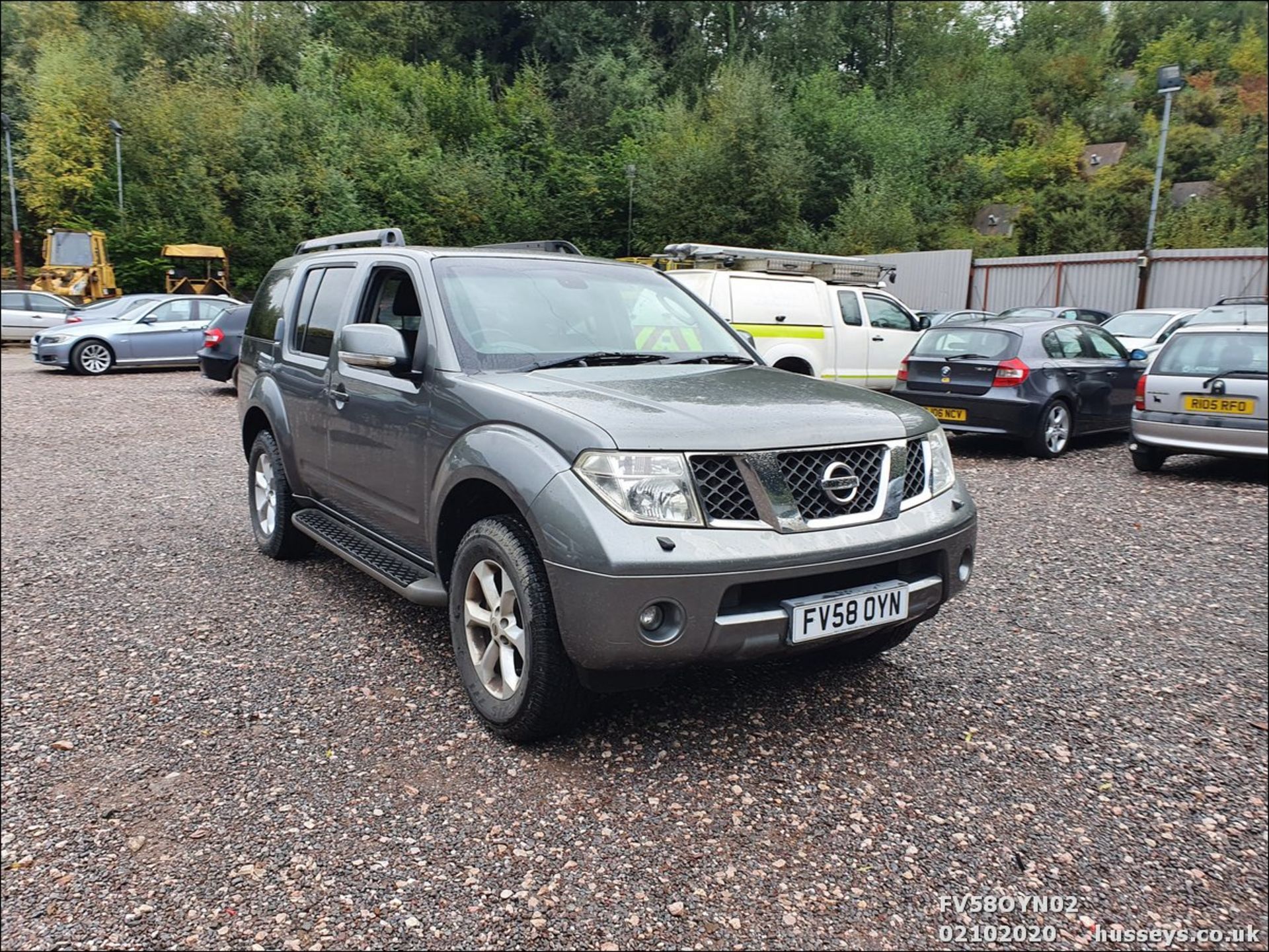 09/58 NISSAN PATHFINDER AVENTURA DCI - 2488cc 5dr Estate (Grey, 147k) - Image 3 of 15