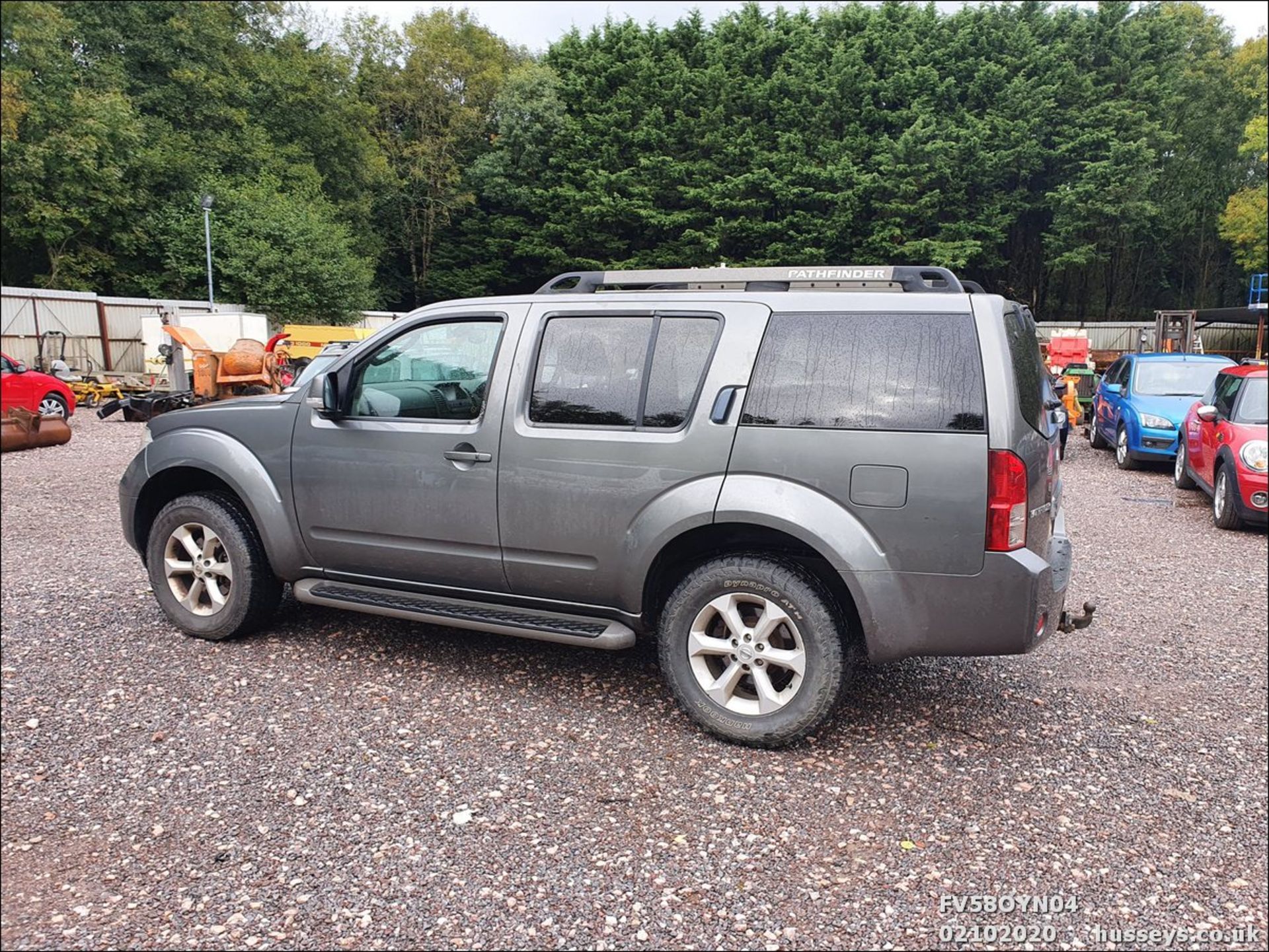 09/58 NISSAN PATHFINDER AVENTURA DCI - 2488cc 5dr Estate (Grey, 147k) - Image 5 of 15