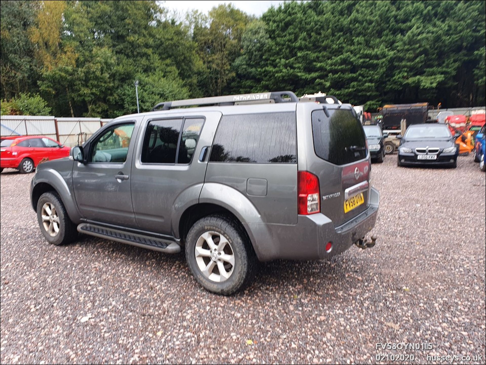 09/58 NISSAN PATHFINDER AVENTURA DCI - 2488cc 5dr Estate (Grey, 147k) - Image 2 of 15