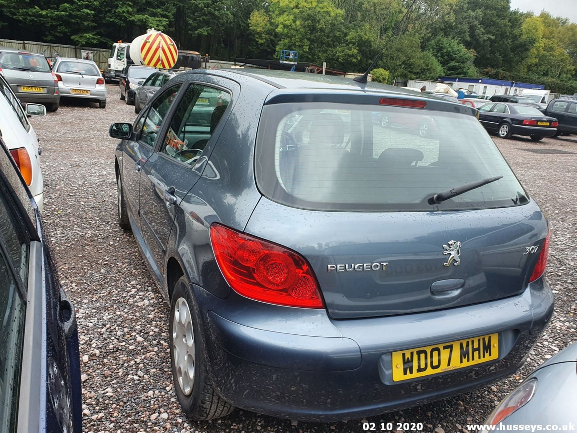 07/07 PEUGEOT 307 X-LINE - 1360cc 5dr Hatchback (Grey, 93k) - Image 9 of 10