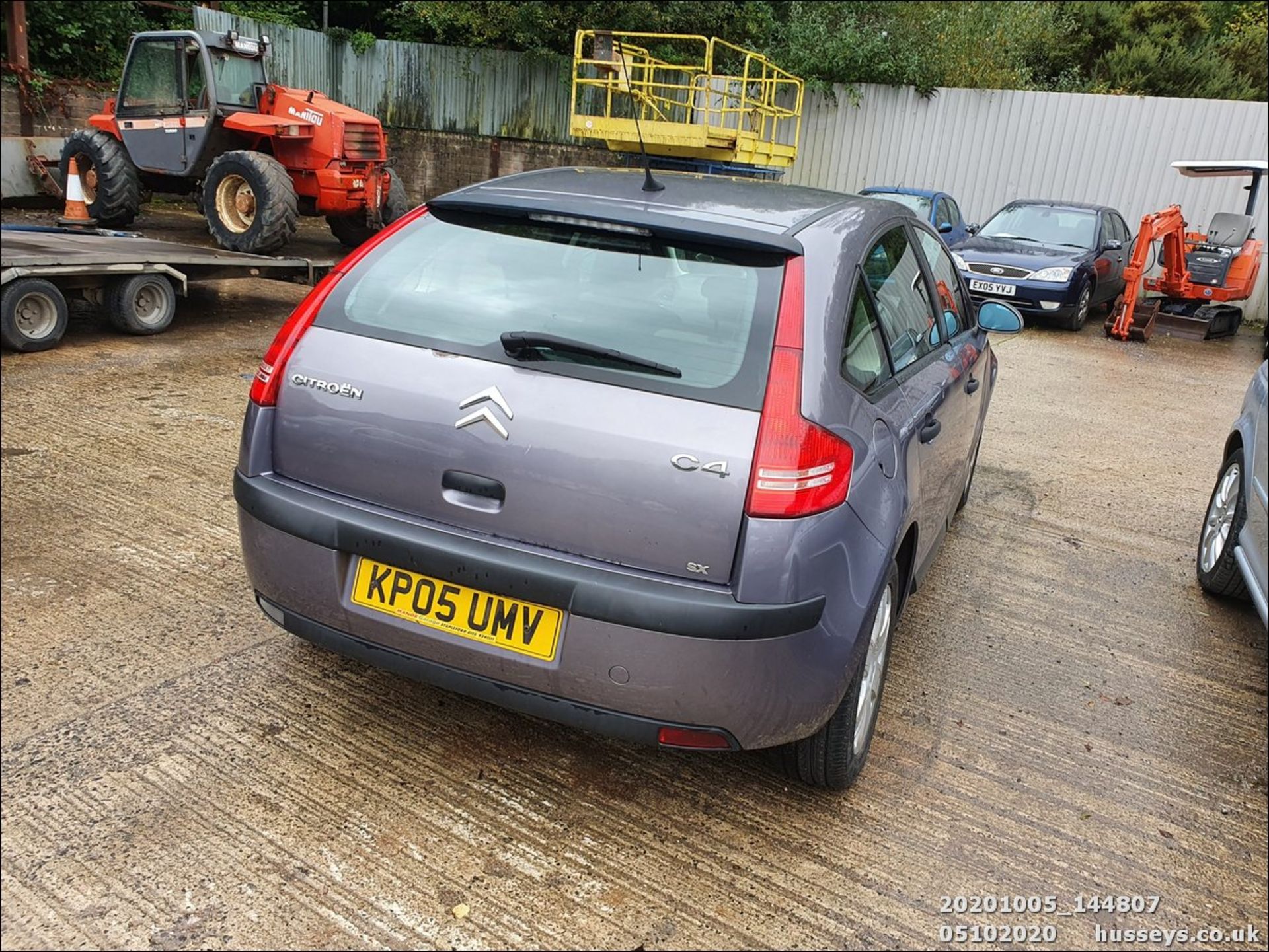 05/05 CITROEN C4 SX - 1587cc 5dr Hatchback (Mauve/purple, 107k) - Image 3 of 10