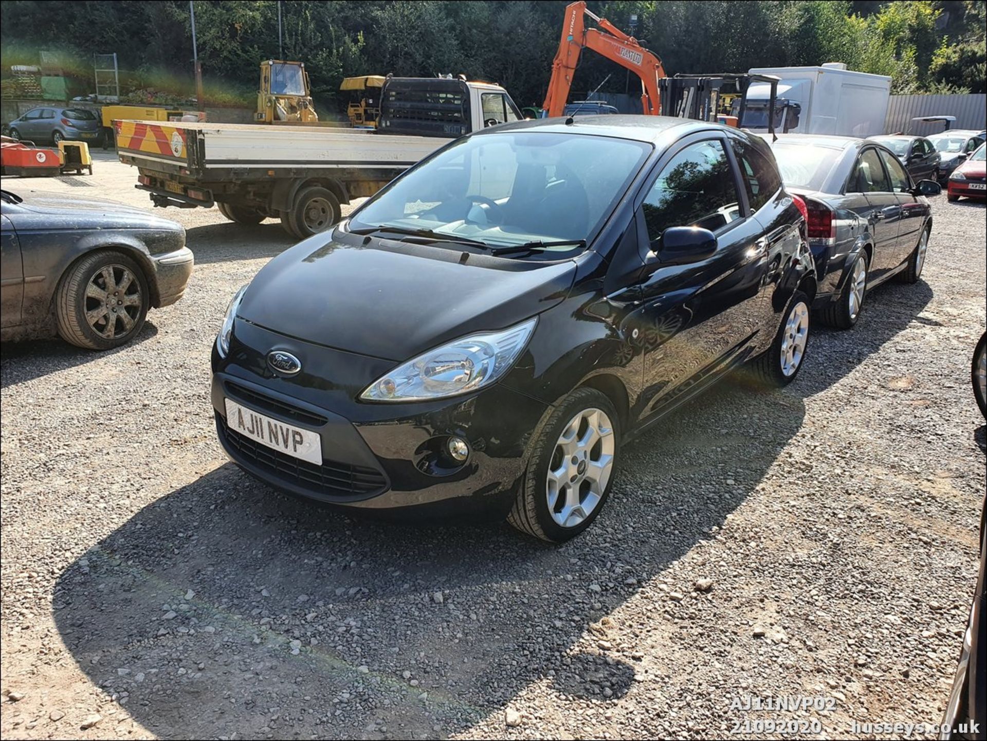 11/11 FORD KA TITANIUM - 1242cc 3dr Hatchback (Black, 63k) - Image 2 of 7