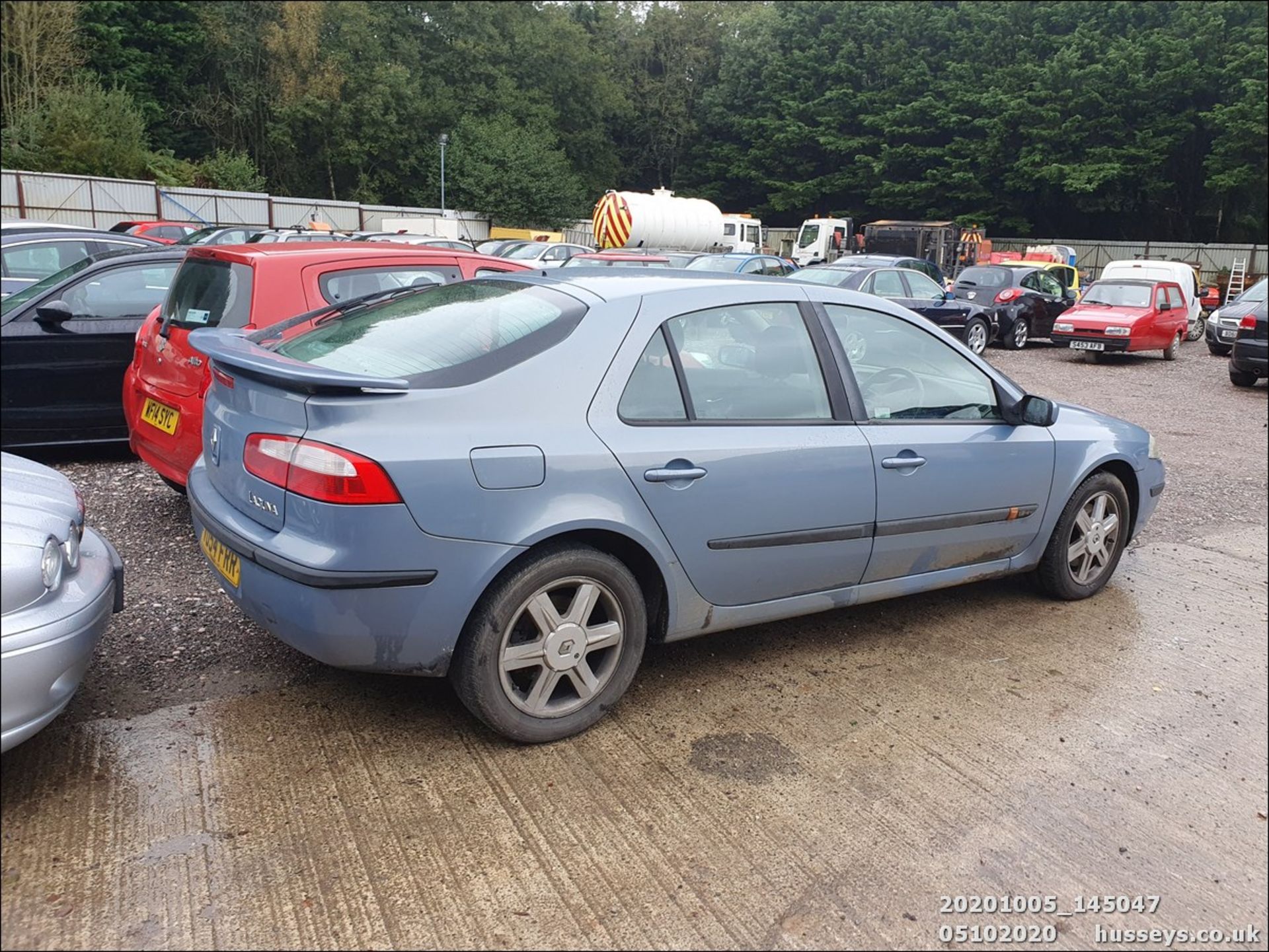 04/54 RENAULT LAGUNA EXPRESSION 16V - 1783cc 5dr Hatchback (Blue, 71k) - Image 4 of 6