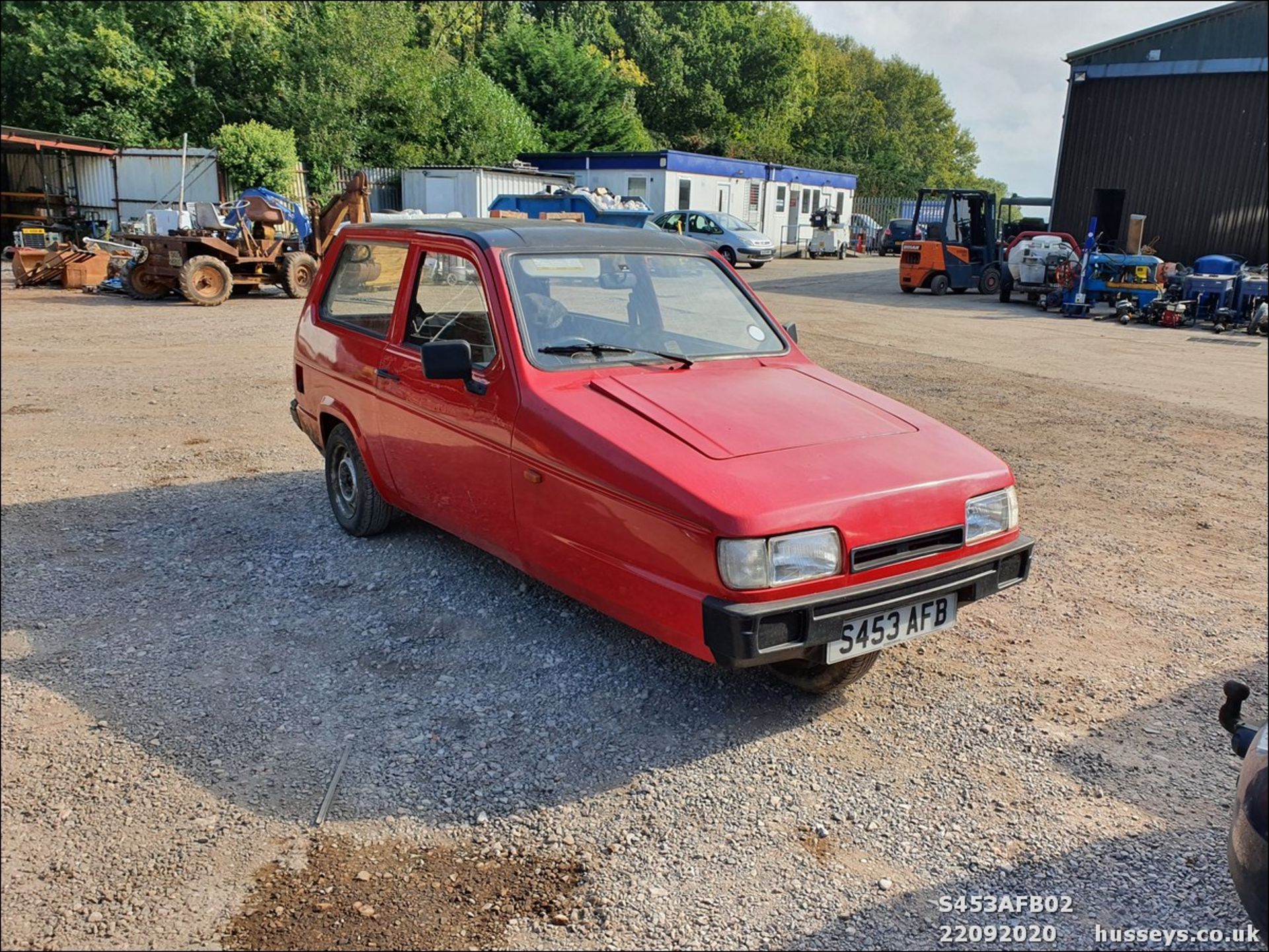 1998 RELIANT RIALTO VAN - 848cc 3dr Van (Red, 57k) - Image 2 of 10