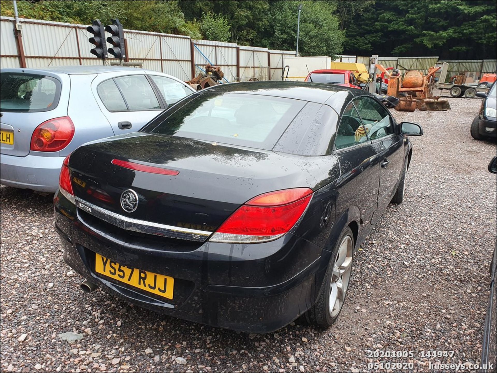 08/57 VAUXHALL ASTRA TWIN TOP DESIGN - 1796cc 3dr Convertible (Black, 102k) - Image 6 of 11