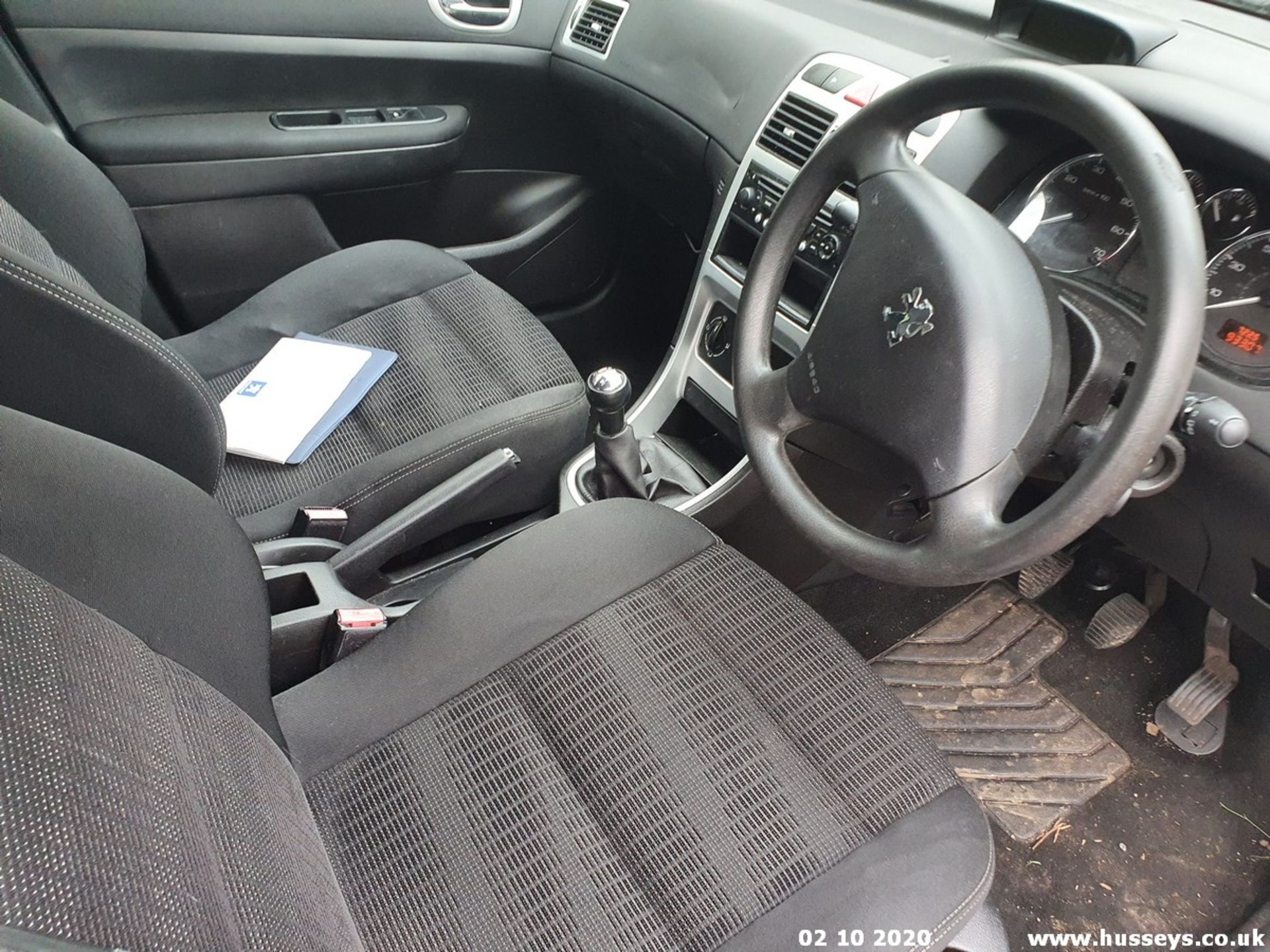 07/07 PEUGEOT 307 X-LINE - 1360cc 5dr Hatchback (Grey, 93k) - Image 3 of 10