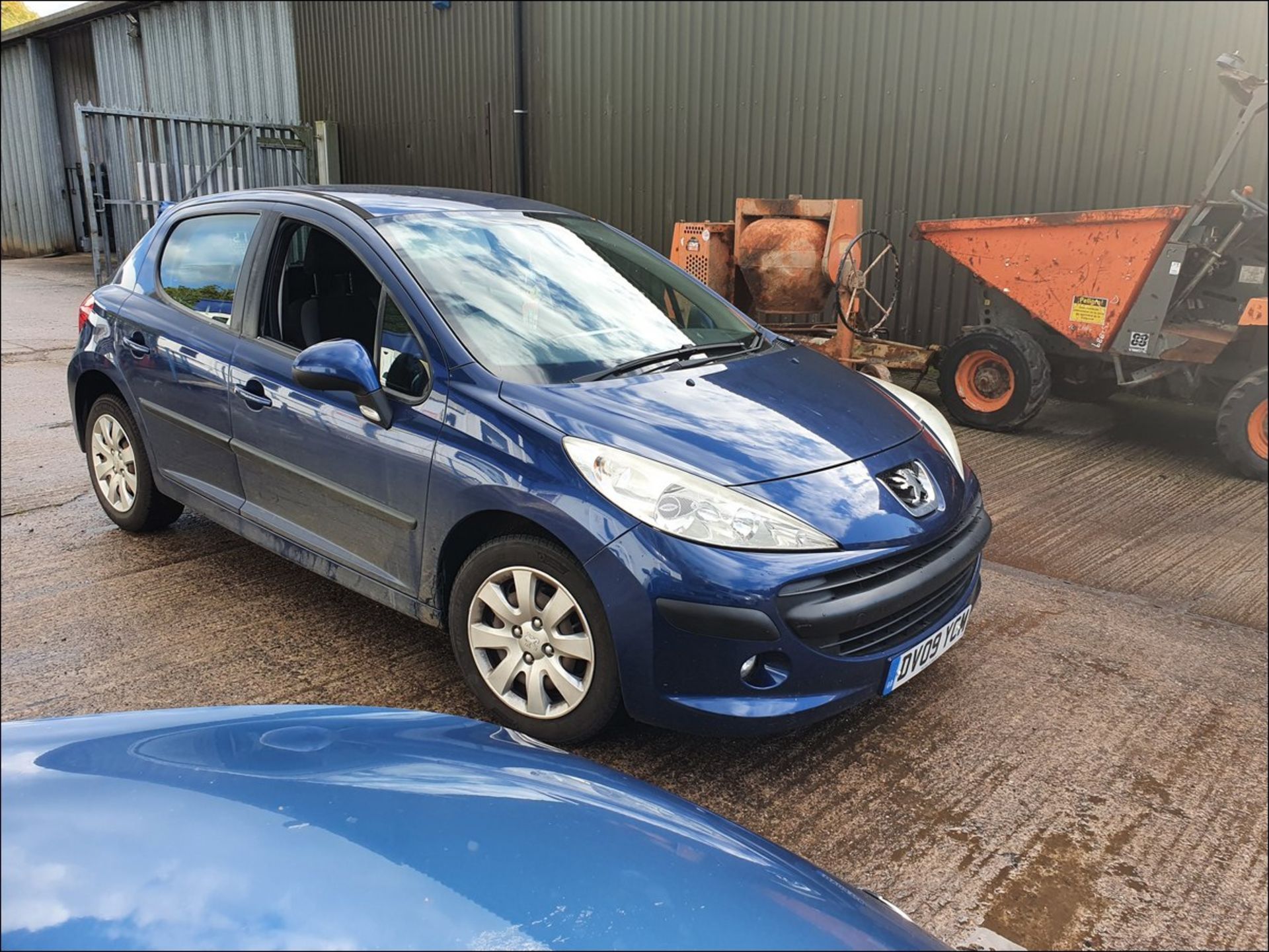 09/09 PEUGEOT 207 S - 1360cc 5dr Hatchback (Blue, 96k) - Image 2 of 10