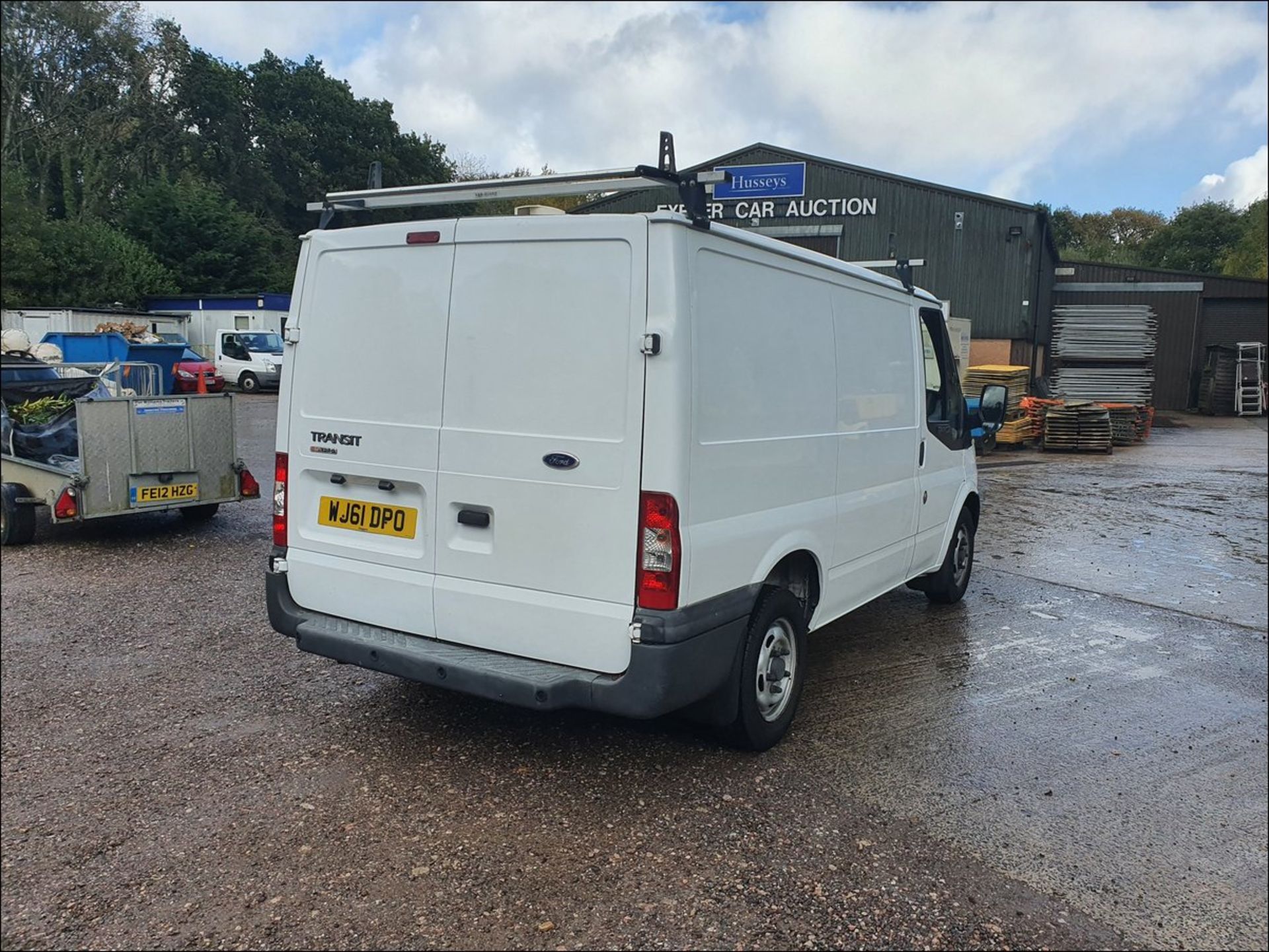 11/61 FORD TRANSIT 115 T280S FWD - 2198cc 5dr Van (White, 50k) - Image 6 of 9