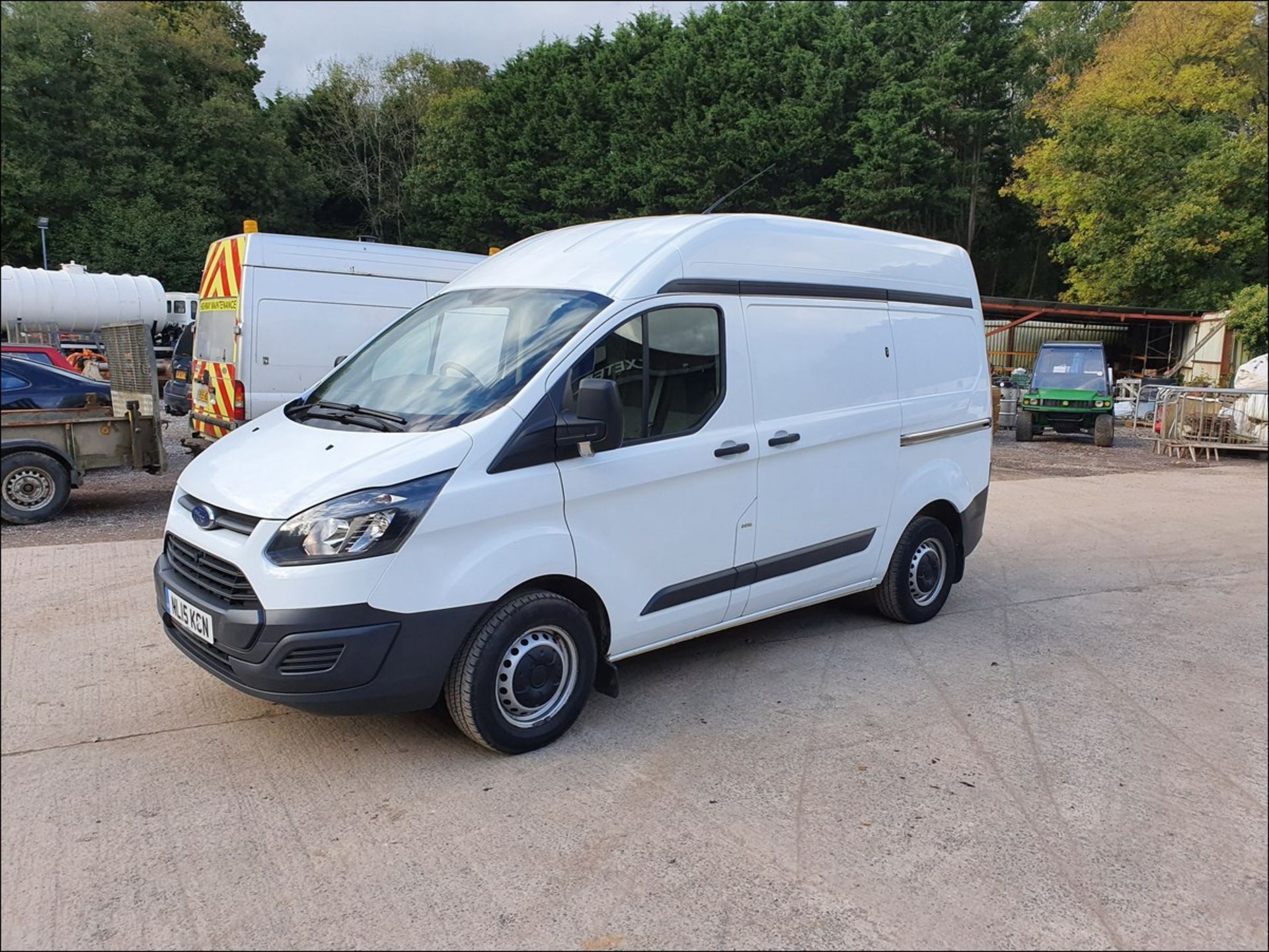 15/15 FORD TRANSIT CUSTOM 290 ECO-TE - 2198cc 5dr Van (White, 60k) - Image 4 of 13