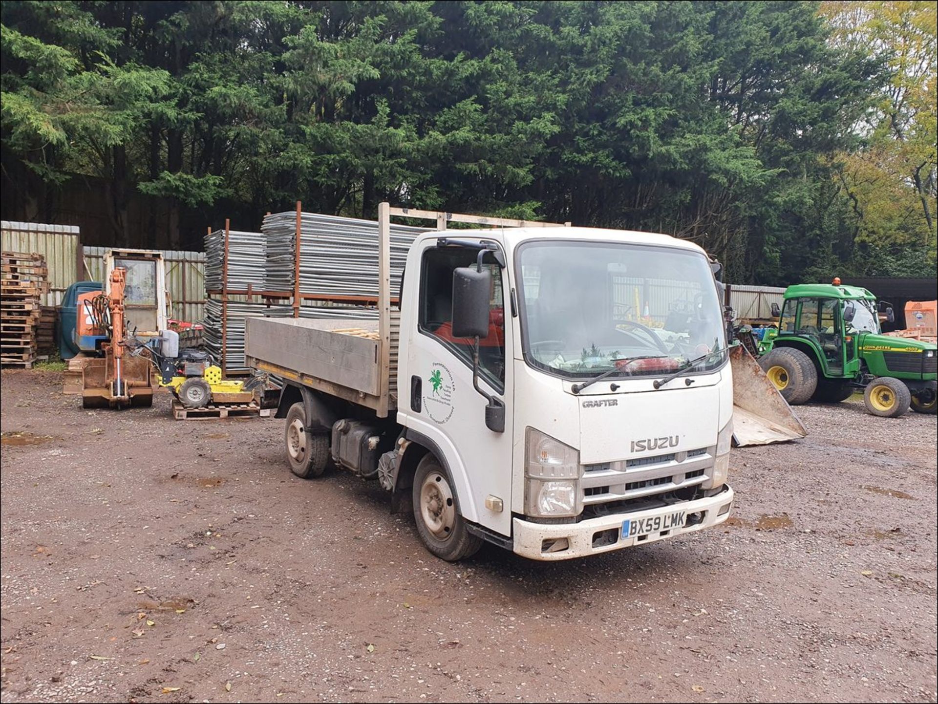 09/59 ISUZU TRUCKS GRAFTER N35.150 - 2999cc 2dr Tipper (White, 188k) - Image 2 of 9