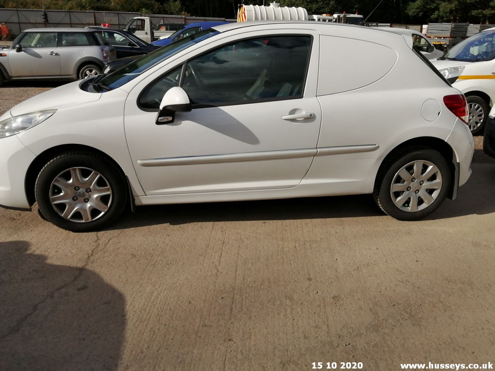 11/11 PEUGEOT 207 HDI - 1398cc 3dr Van (White, 118k) - Image 3 of 9