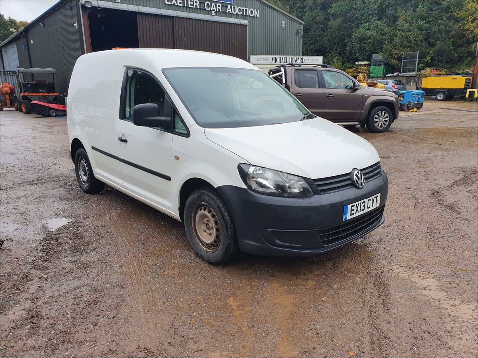 13/13 VOLKSWAGEN CADDY C20 TDI 75 - 1598cc Van (White, 75k) - Image 2 of 8