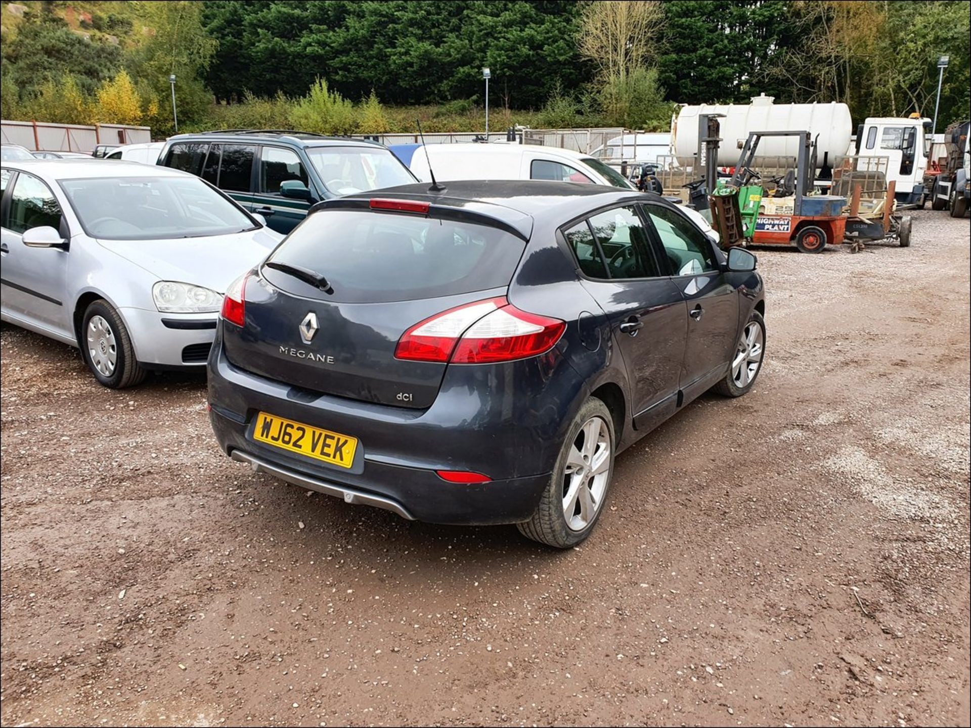 12/62 RENAULT MEGANE D-QUE TT ENERGY DC - 1461cc 5dr Hatchback (Grey, 16k) - Image 4 of 12