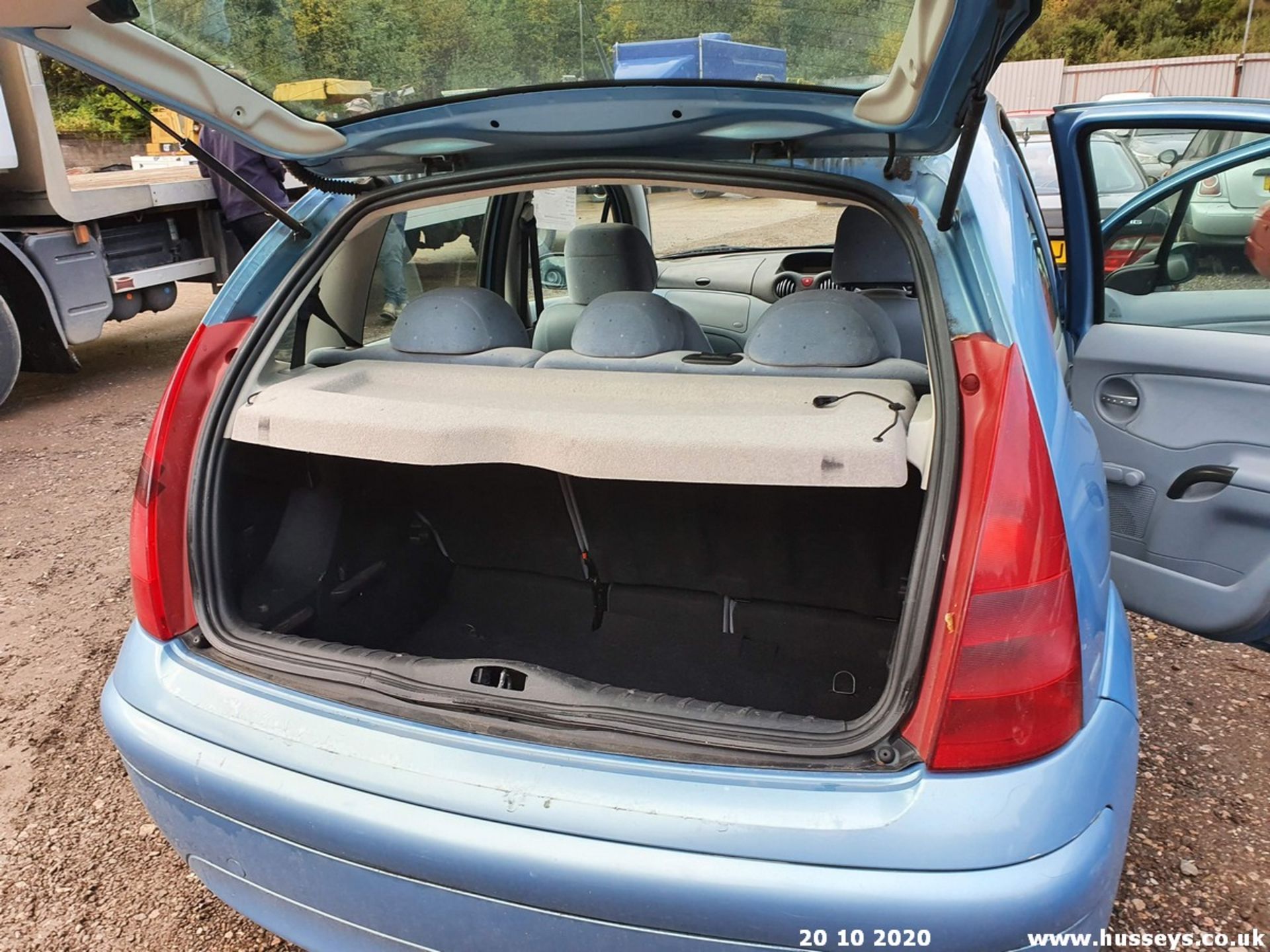 03/52 CITROEN C3 SX - 1360cc 5dr Hatchback (Blue, 67k) - Image 10 of 11
