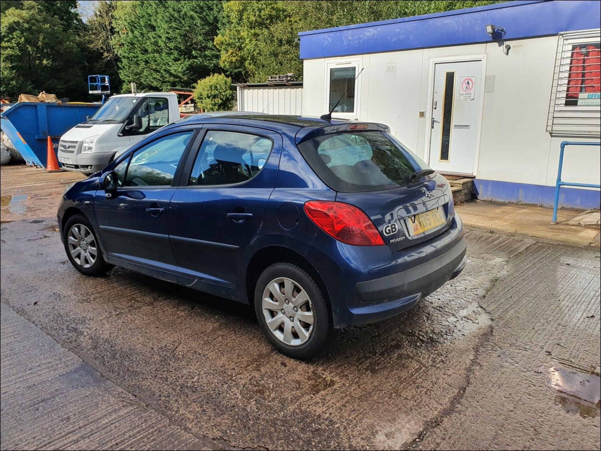 09/09 PEUGEOT 207 S - 1360cc 5dr Hatchback (Blue, 96k) - Image 3 of 10