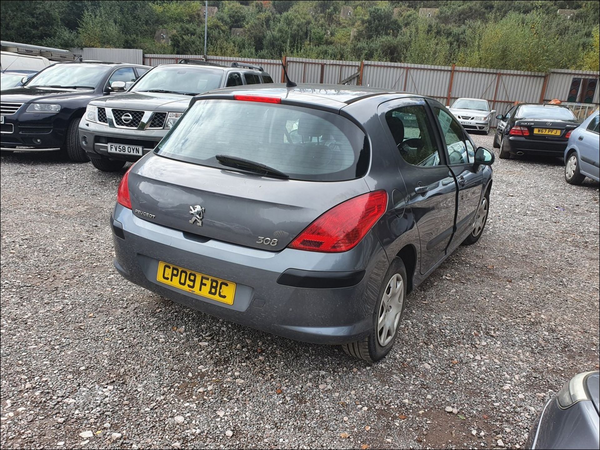 09/09 PEUGEOT 308 S - 1397cc 5dr Hatchback (Grey, 95k) - Image 5 of 12