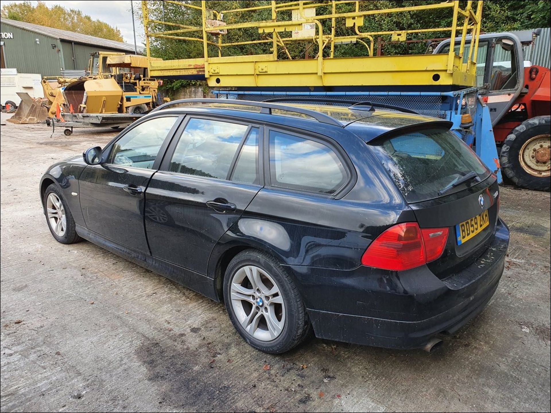 10/59 BMW 318I ES - 1995cc NON RUNNER 5dr Estate (Black, 0k) - Image 9 of 12