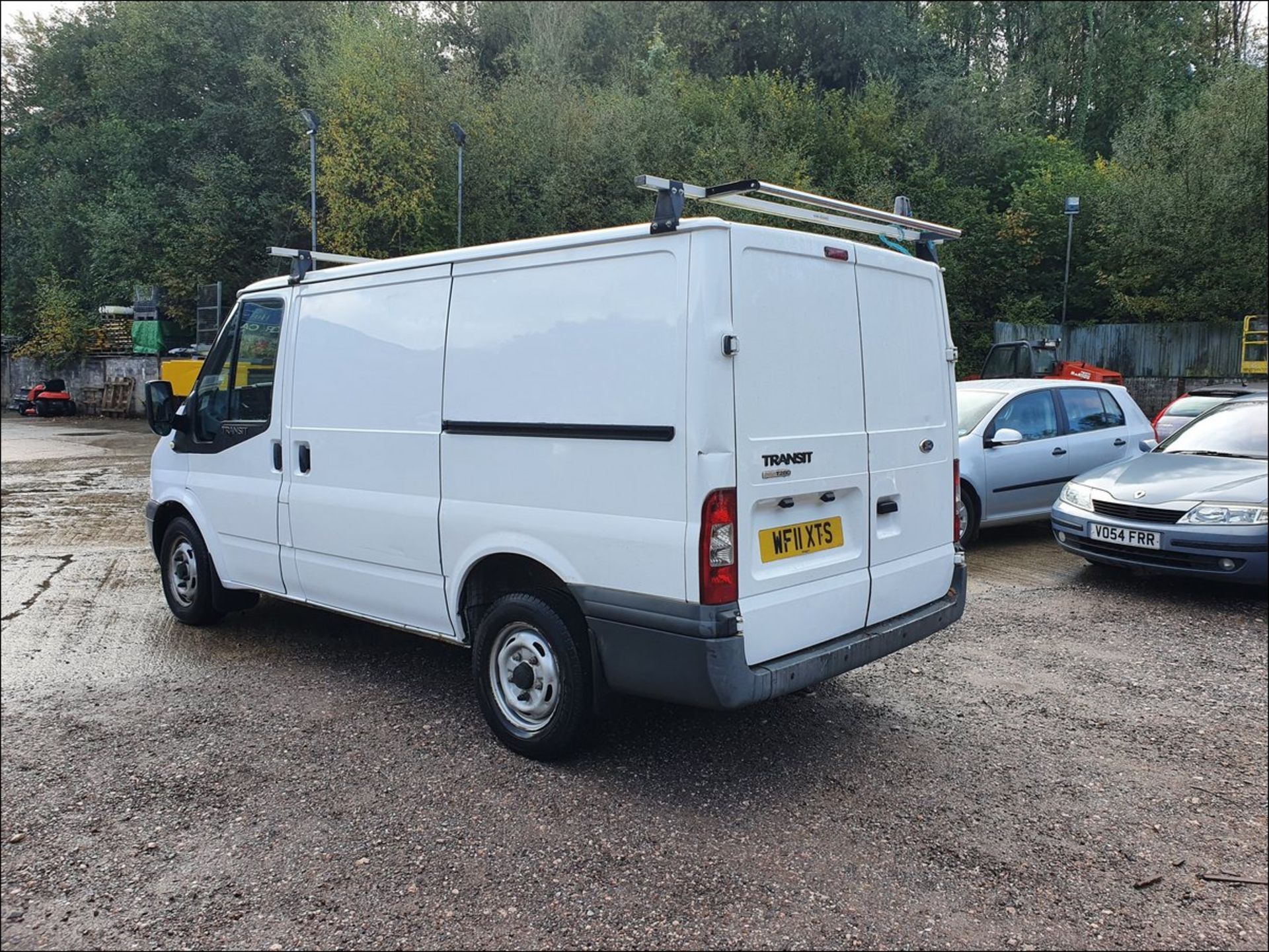 11/11 FORD TRANSIT 115 T280S FWD - 2198cc 5dr Van (White, 69k) - Image 4 of 12