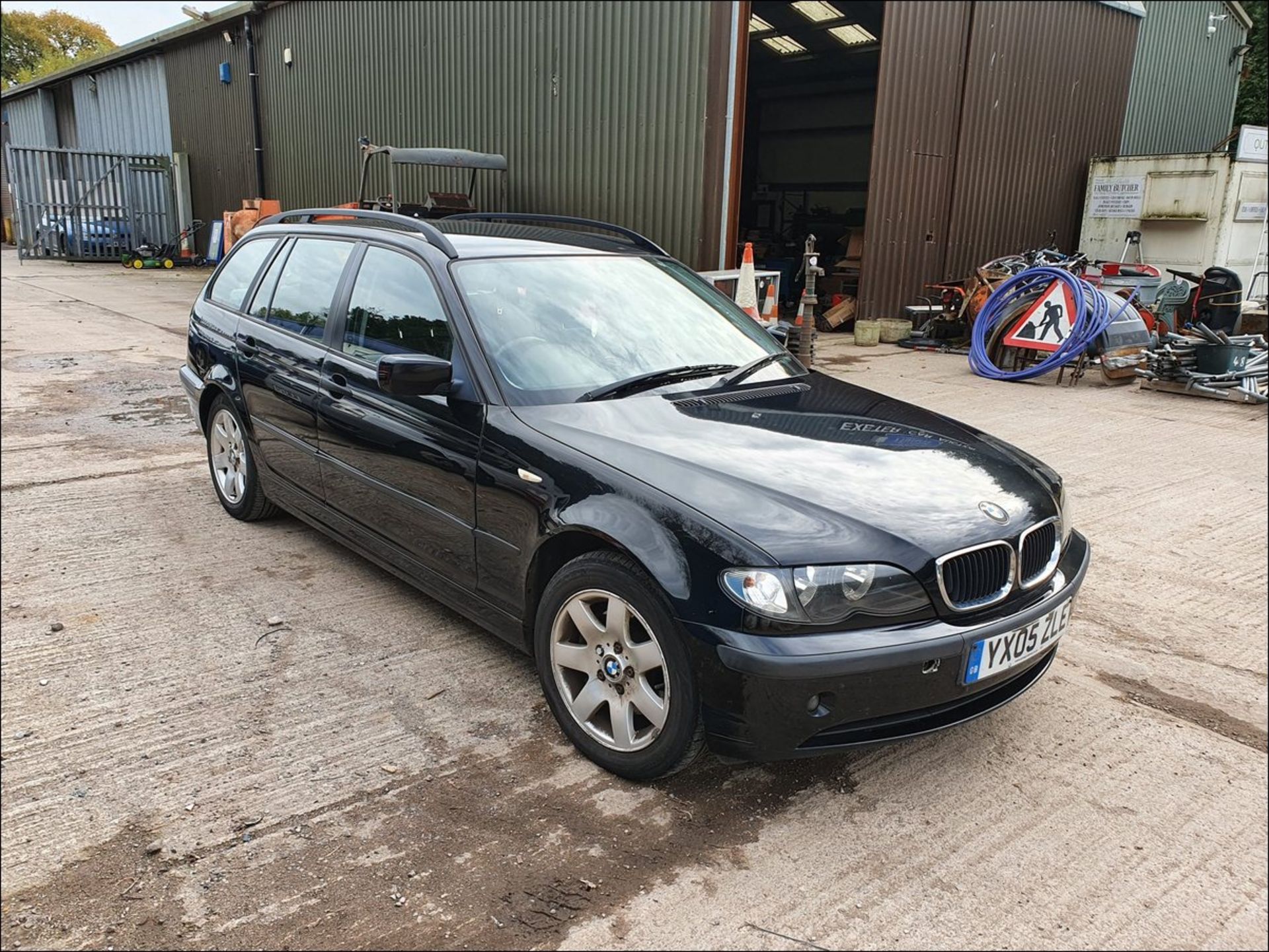 05/05 BMW 320 D SE TOURING - 1995cc 5dr Estate (Black, 200k) - Image 4 of 13