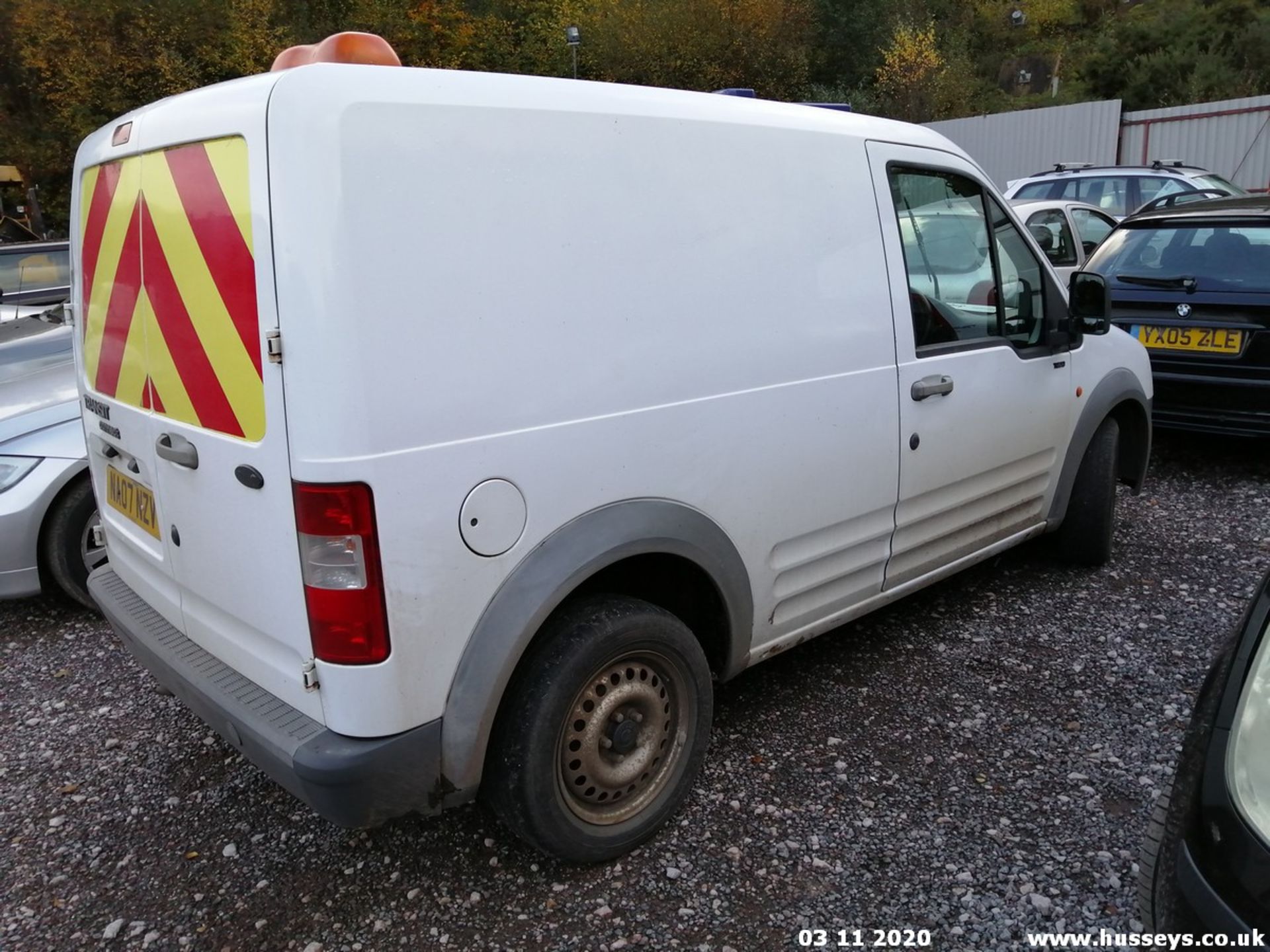 07/07 FORD TRANSIT CONN T200 75 - 1753cc 5dr Van (White, 170k) - Image 5 of 10