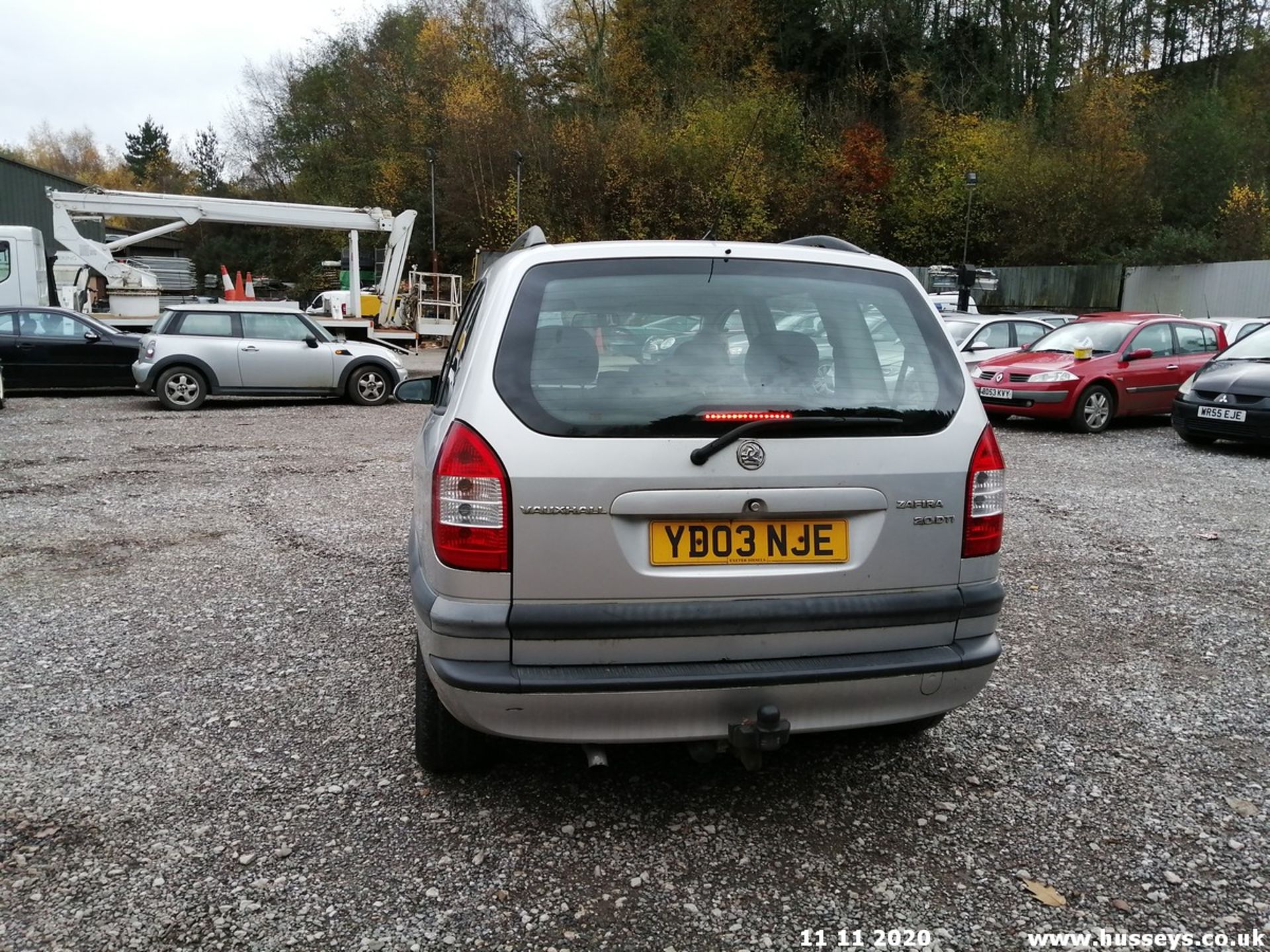 03/03 VAUXHALL ZAFIRA DESIGN DTI 16V - 1995cc 5dr MPV (Silver, 93k) - Image 6 of 12