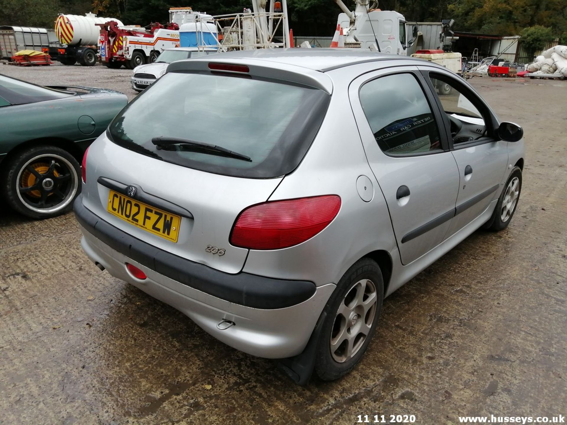 02/02 PEUGEOT 206 GLX - 1587cc 5dr Hatchback (Silver, 56k) - Image 5 of 12