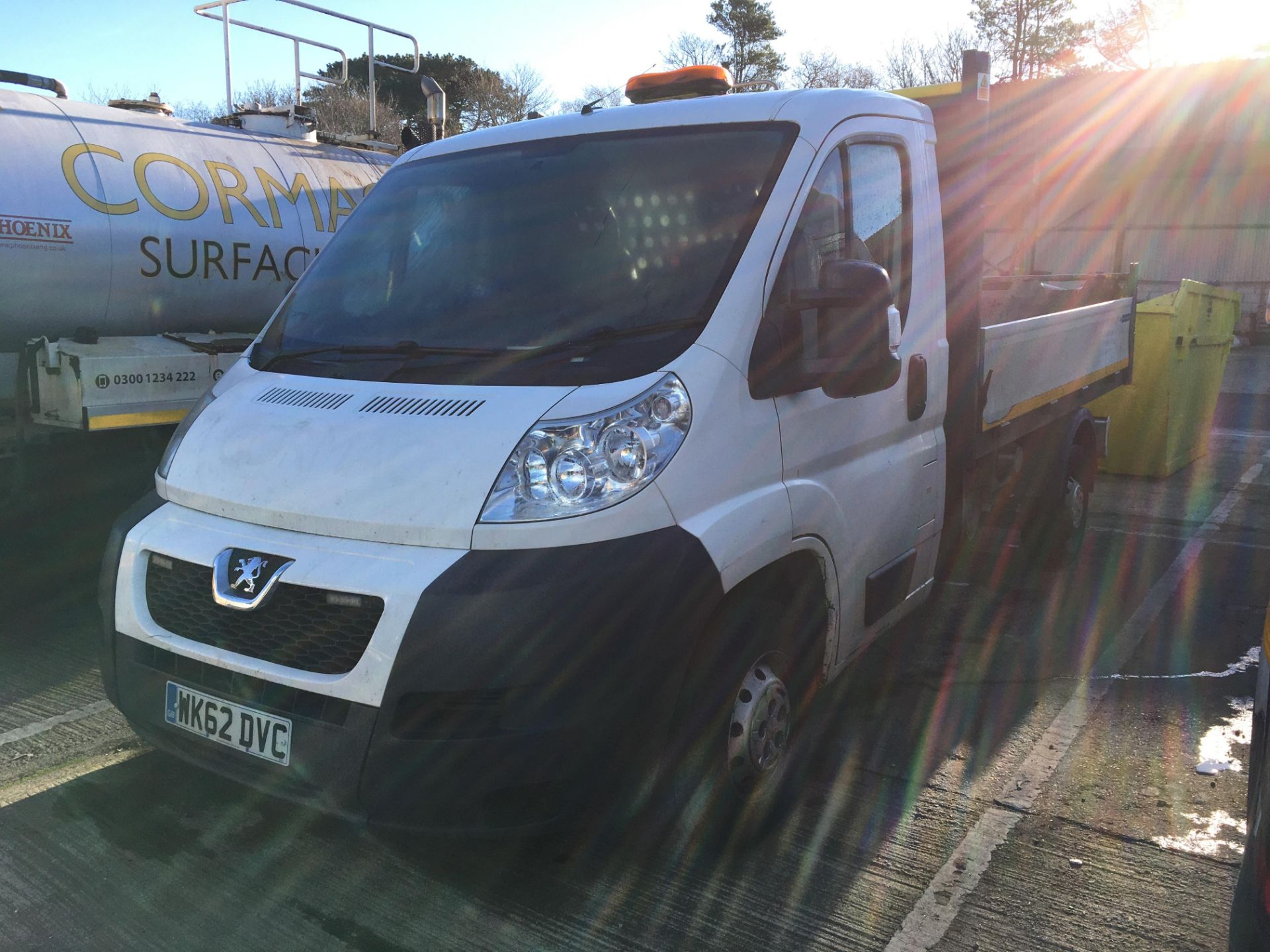 13/62 PEUGEOT BOXER 335 L2 HDI - 2198cc LOCATED OFFSITE 2dr Tipper (White, 87k) - Image 2 of 4