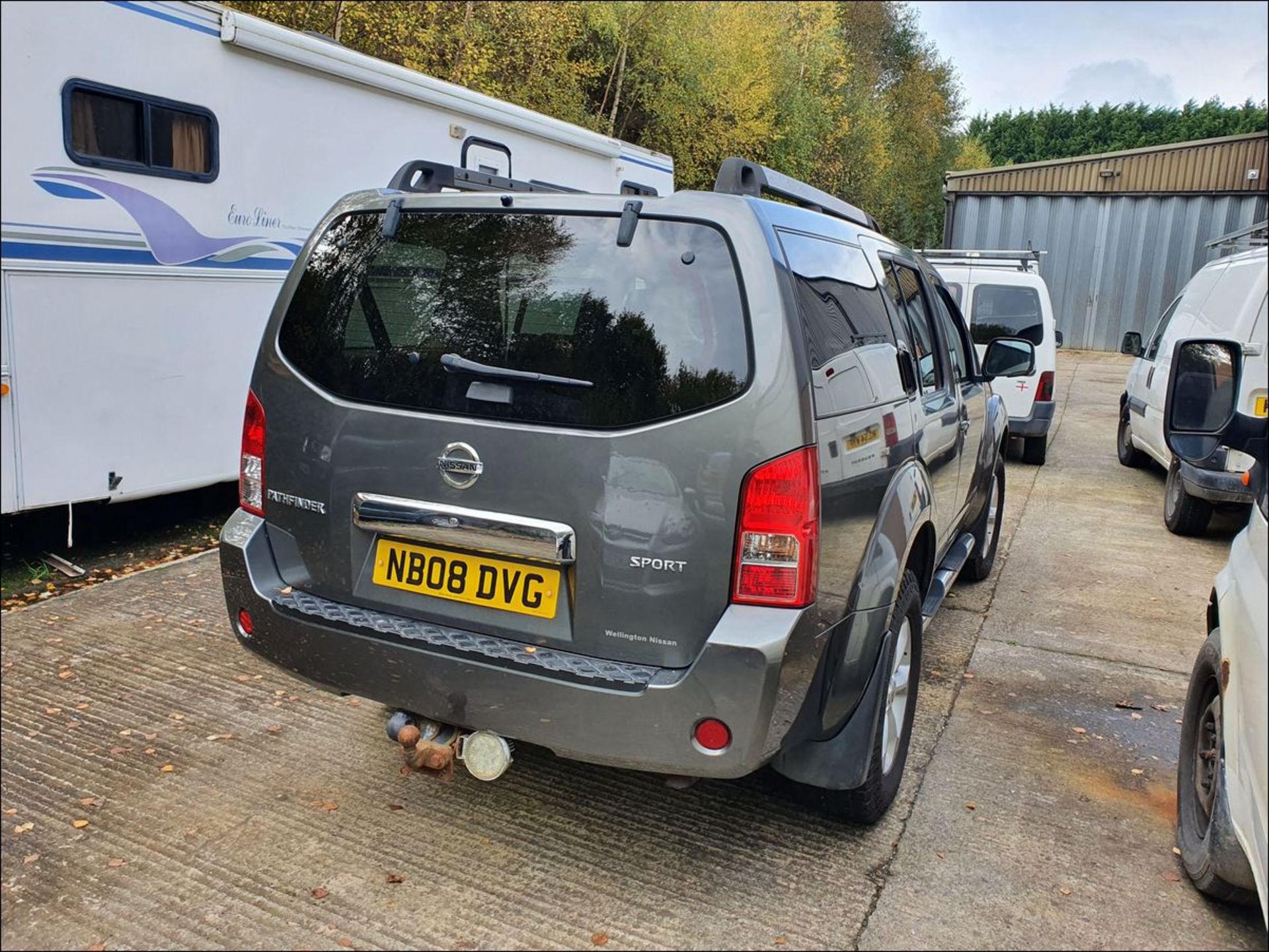 08/08 NISSAN PATHFINDER SPORT DCI - 2488cc 5dr Estate (Grey, 113k) - Image 3 of 10