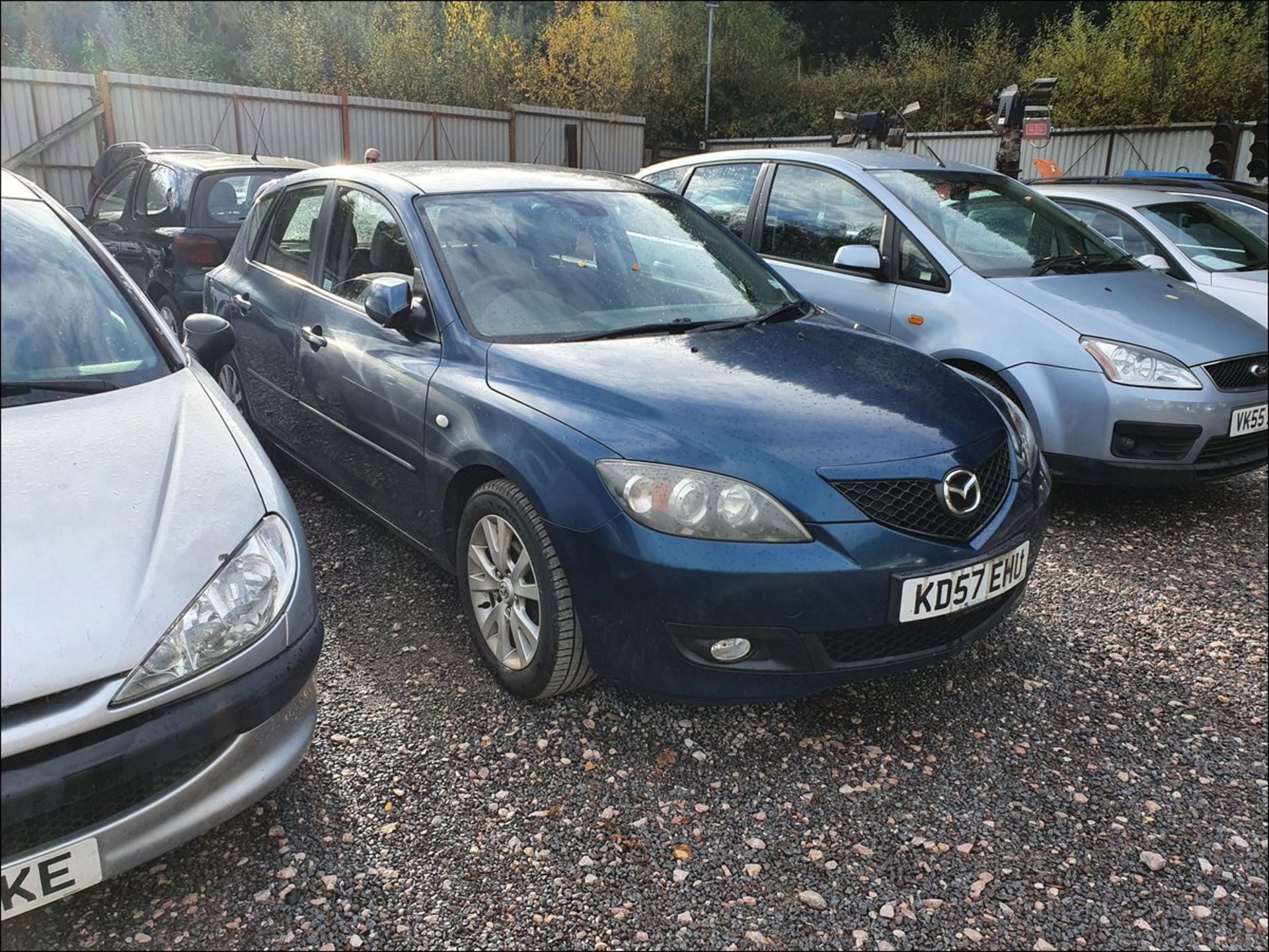 07/57 MAZDA 3 TS2 - 1598cc 5dr Hatchback (Blue, 117k) - Image 2 of 10