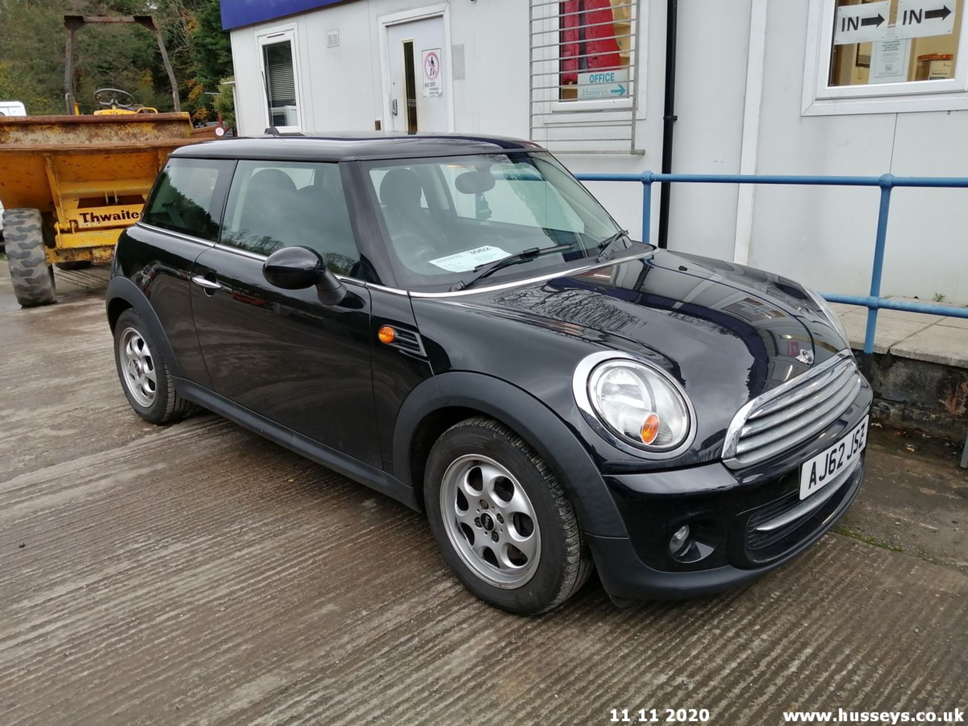 13/62 MINI COOPER - 1598cc 3dr Hatchback (Black, 57k) - Image 3 of 13