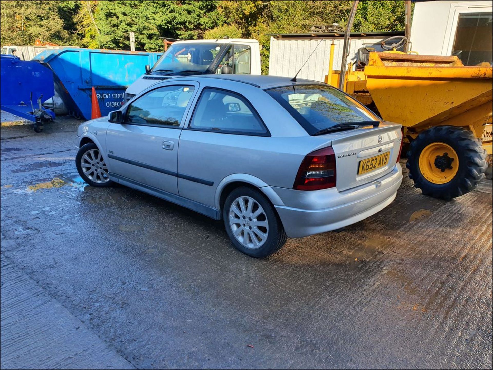 02/52 VAUXHALL ASTRA SXI 16V - 1598cc 3dr Hatchback (Silver, 84k) - Image 3 of 13