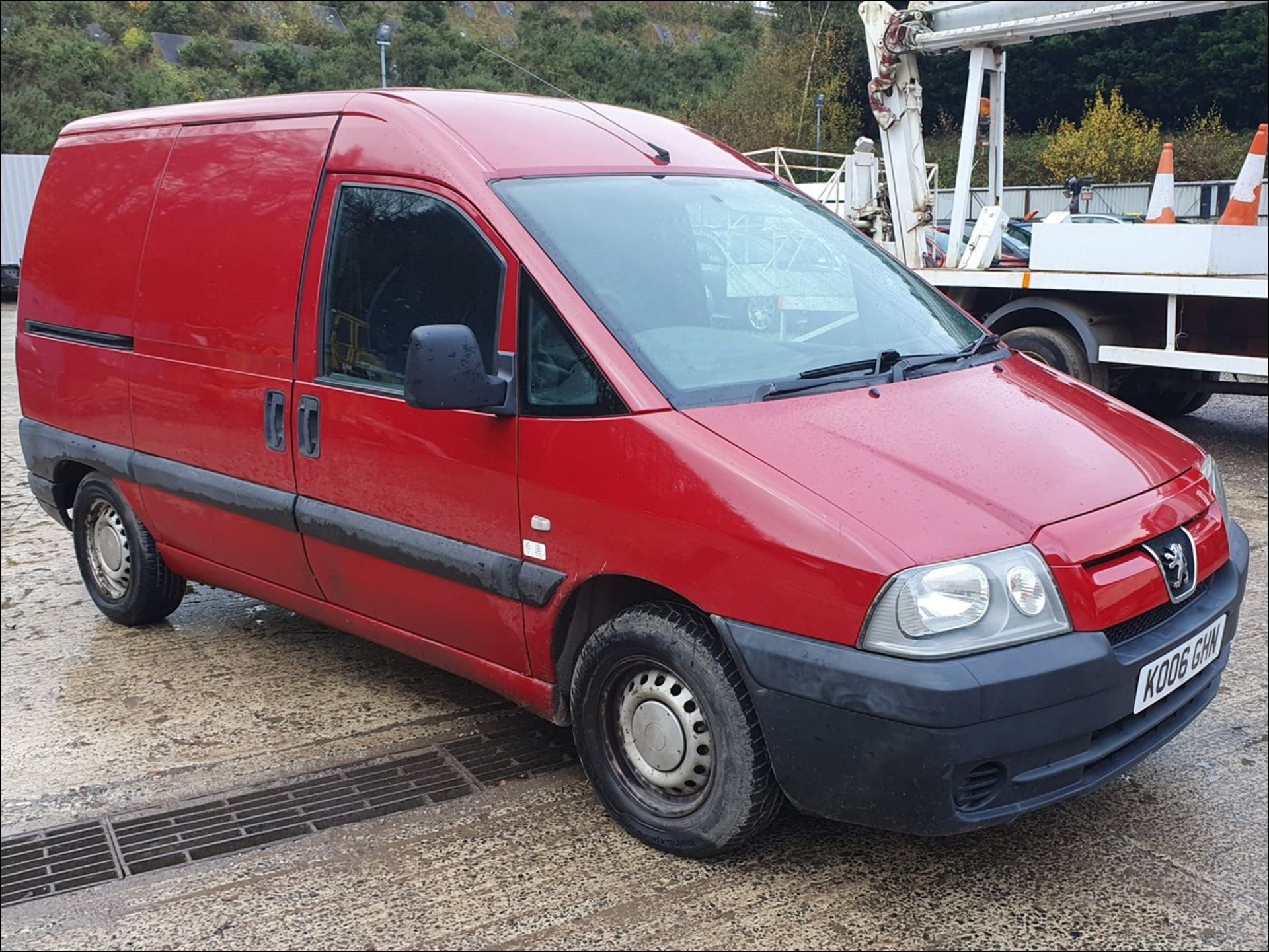 06/06 PEUGEOT EXPERT 815D - 1868cc 6dr Van (Red, 189k)