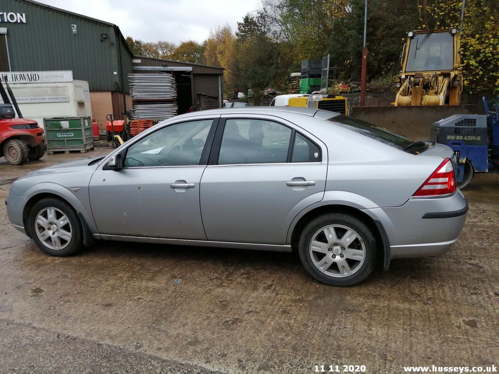 05/05 FORD MONDEO GHIA TDCI - 1998cc 5dr Hatchback (Silver, 121k) - Image 3 of 12