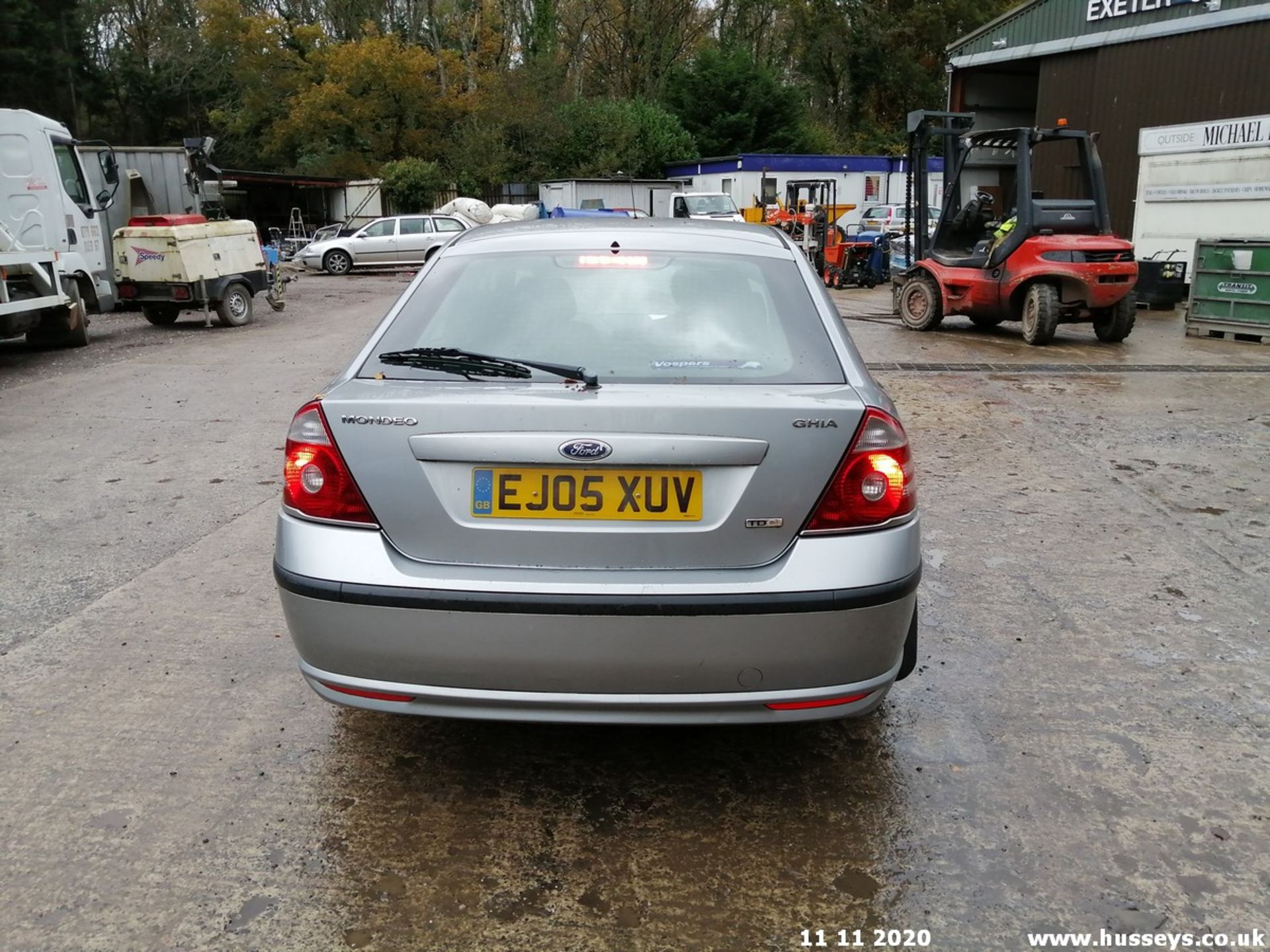 05/05 FORD MONDEO GHIA TDCI - 1998cc 5dr Hatchback (Silver, 121k) - Image 8 of 12