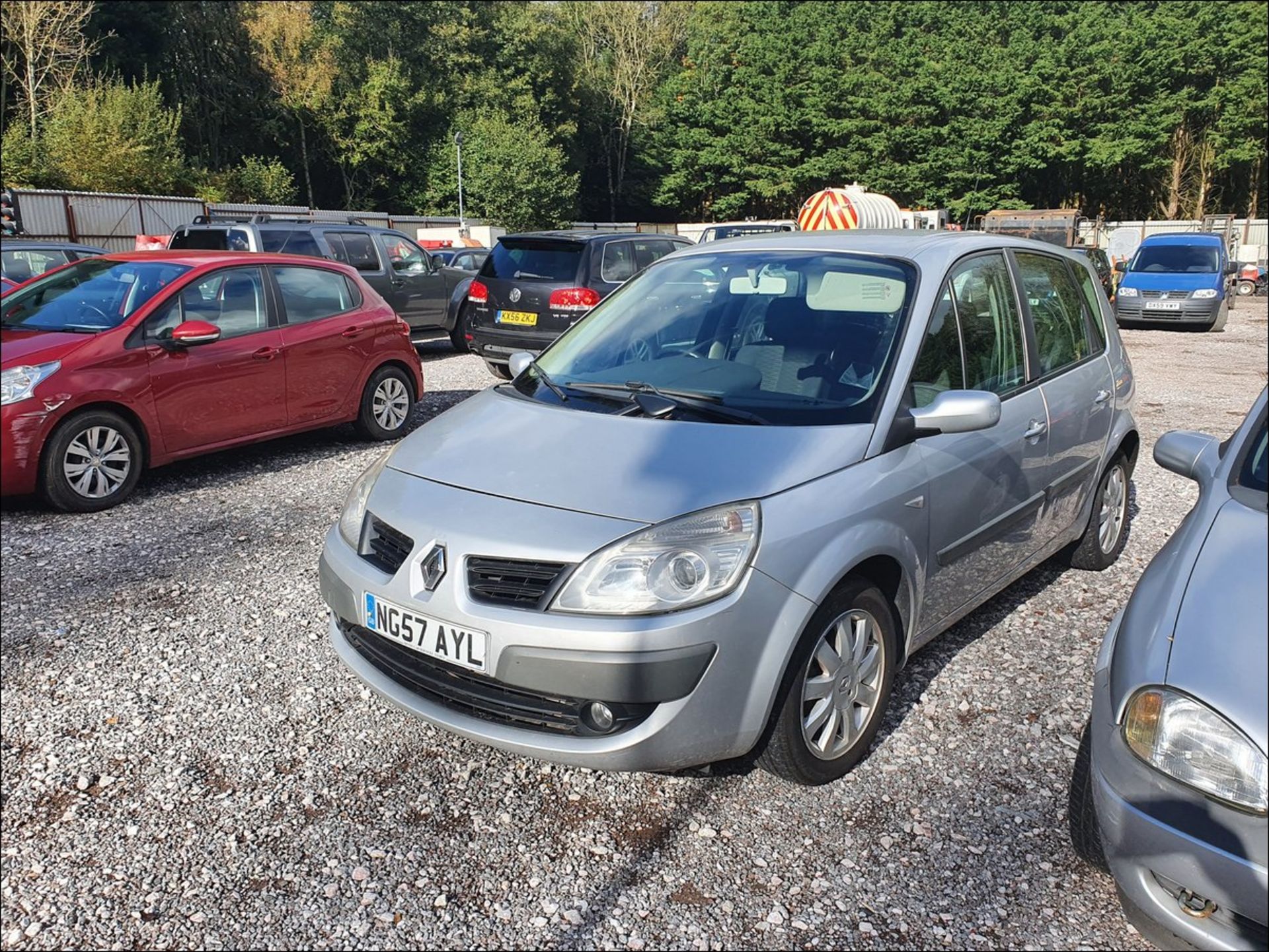 07/57 RENAULT SCENIC DYN VVT - 1598cc 5dr MPV (Silver, 125k) - Image 4 of 10